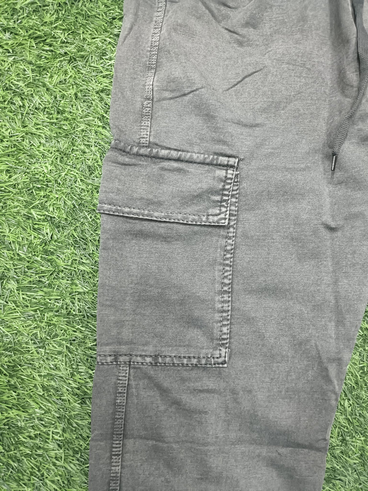 Men's Charcoal Grey Sporty Cargo Track Pants with Zipper Pockets