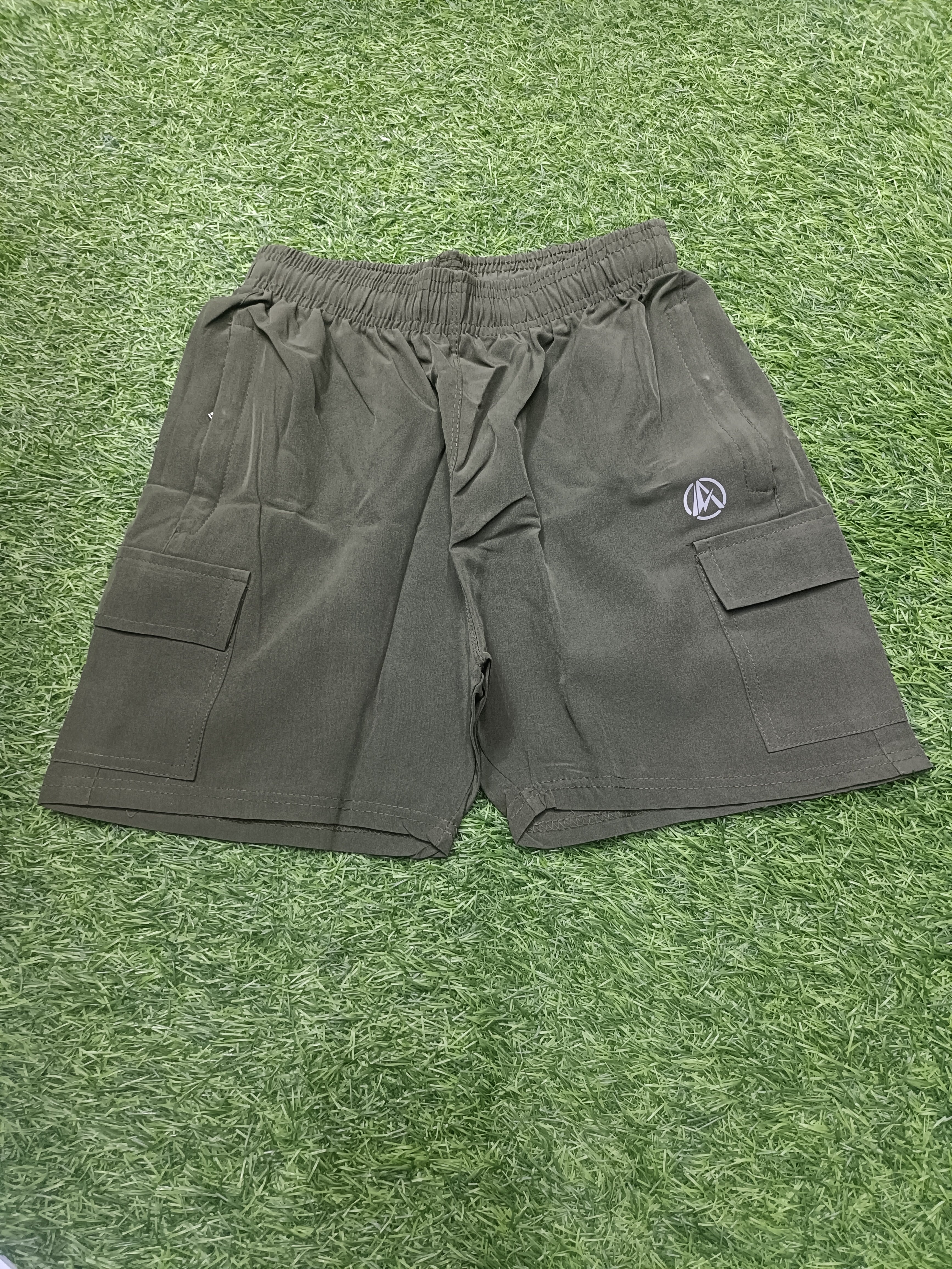 Men's Elastic Waist Olive Green Cargo Shorts with Zipper Pocket
