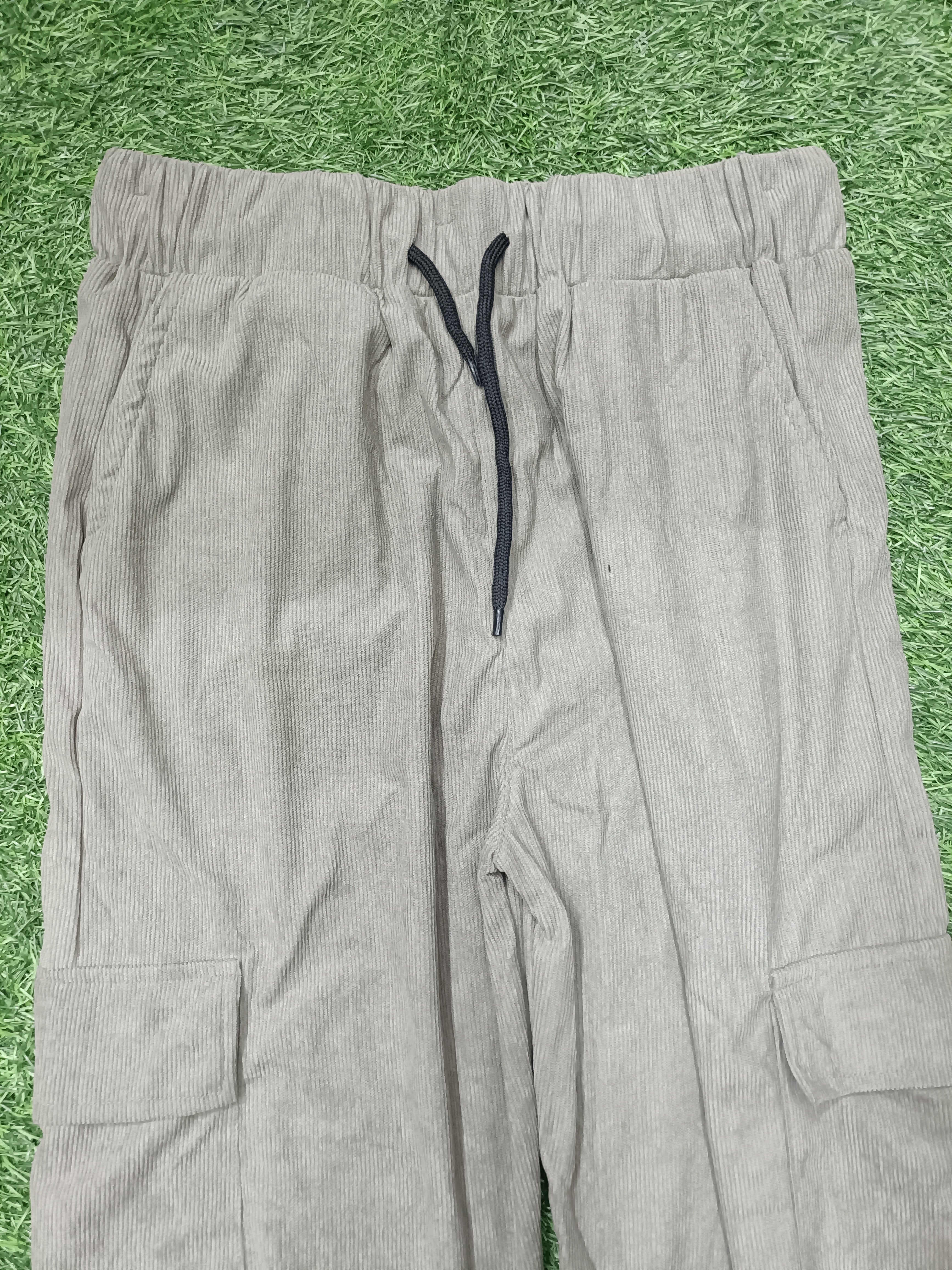 Men's Light sage Green Sporty Cargo Track Pants with Zipper Pockets