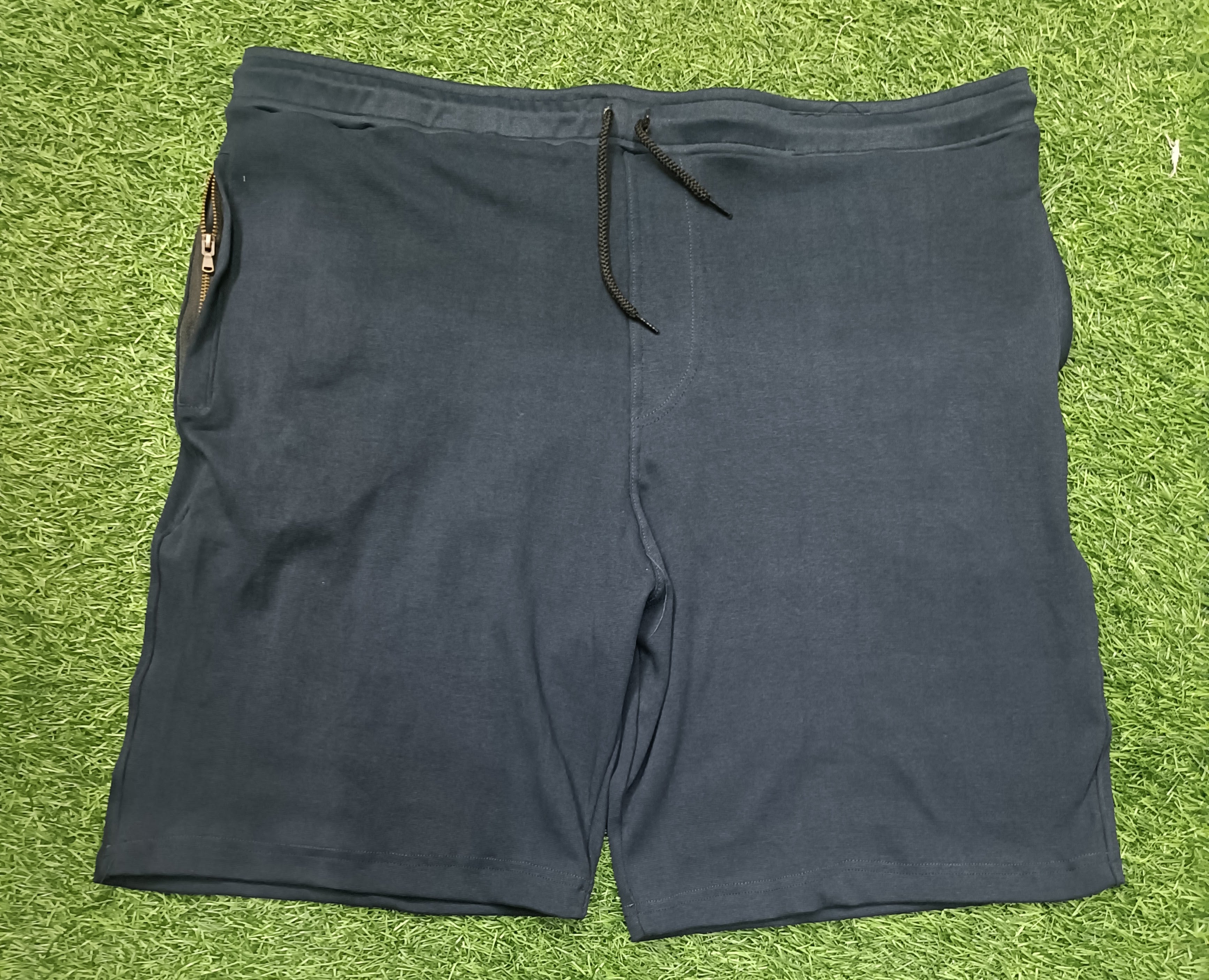 Men's Dark Grey Knitted Comfort Shorts with Zipper Pockets and Adjustable Waist