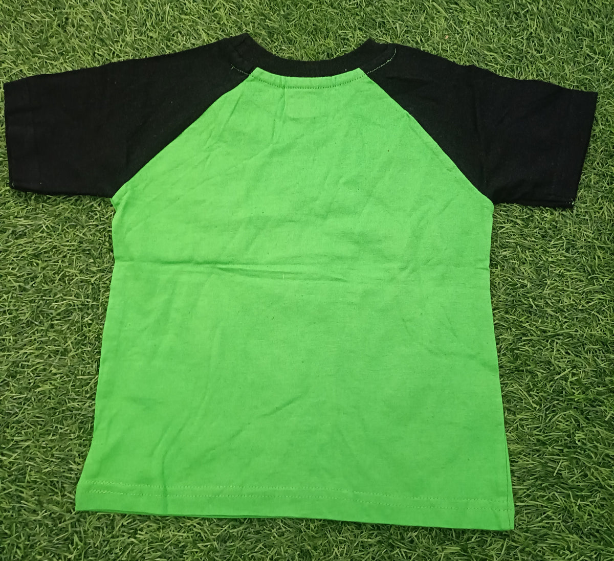 Kids Green & Black Superhero Graphic Printed Raglan Half Sleeve T-Shirt