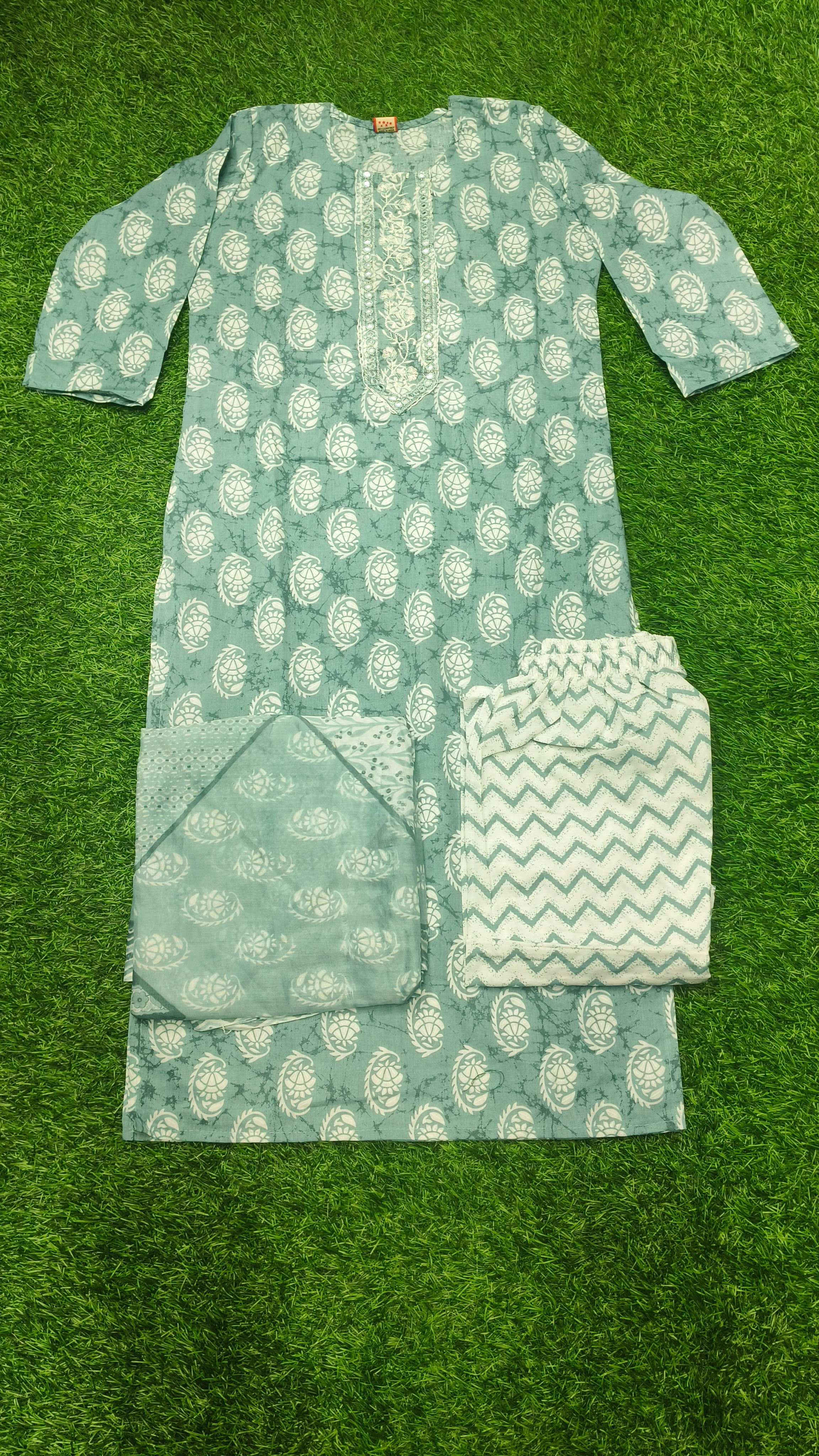 Elegant Sea Green and White Paisley Printed Cotton 3-Piece Kurti Set