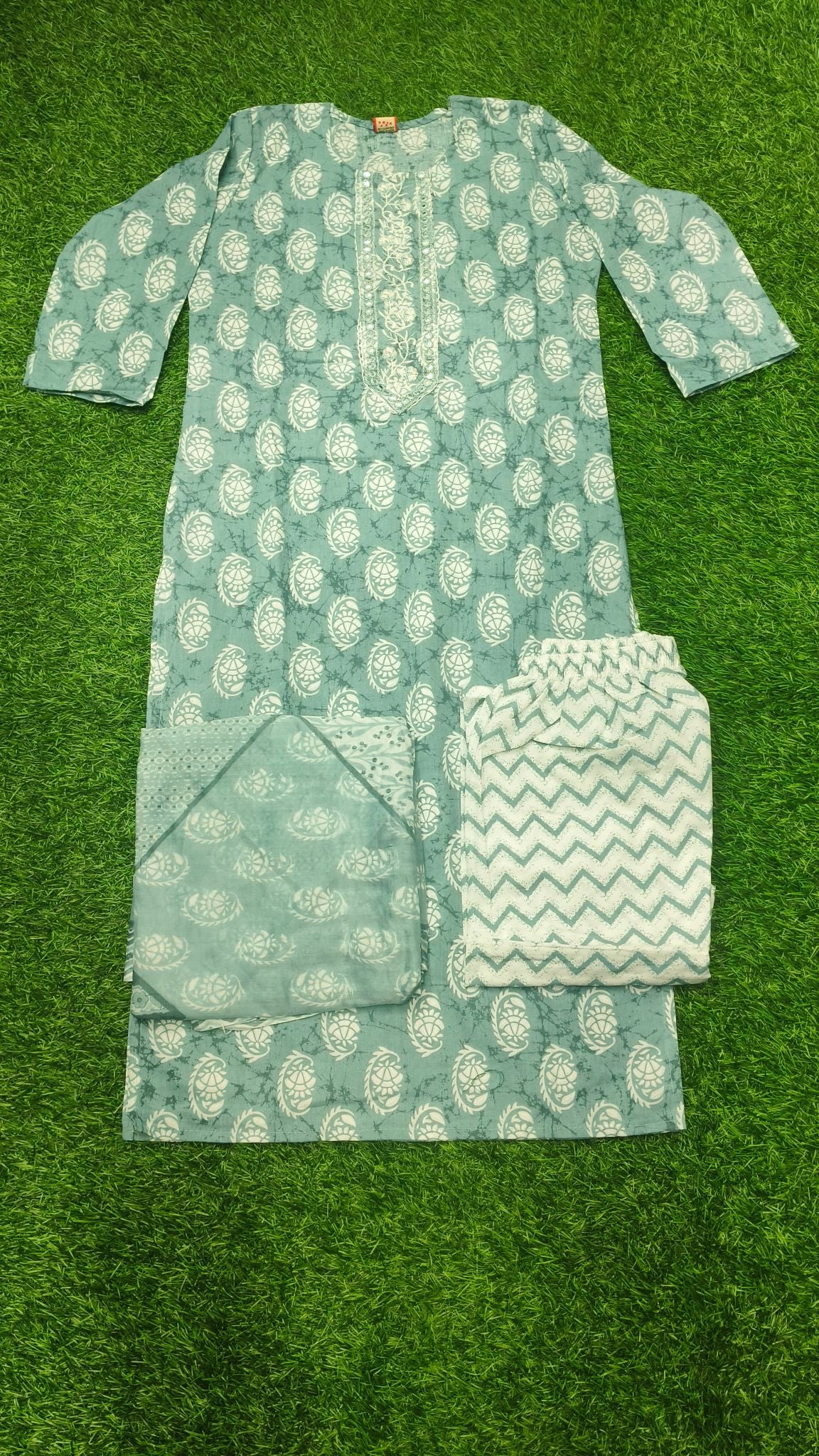 Elegant Sea Green and White Paisley Printed Cotton 3-Piece Kurti Set