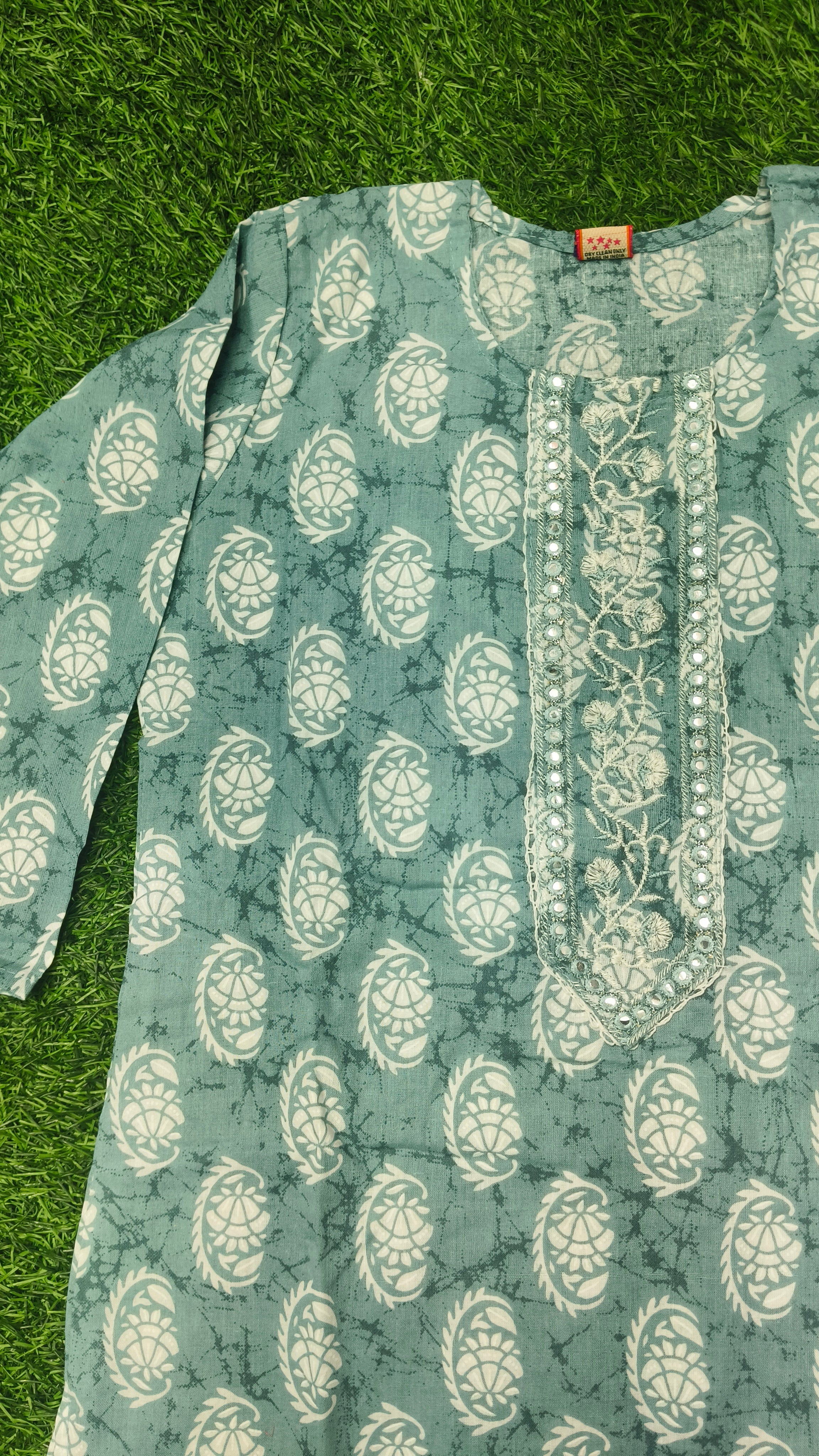 Elegant Sea Green and White Paisley Printed Cotton 3-Piece Kurti Set