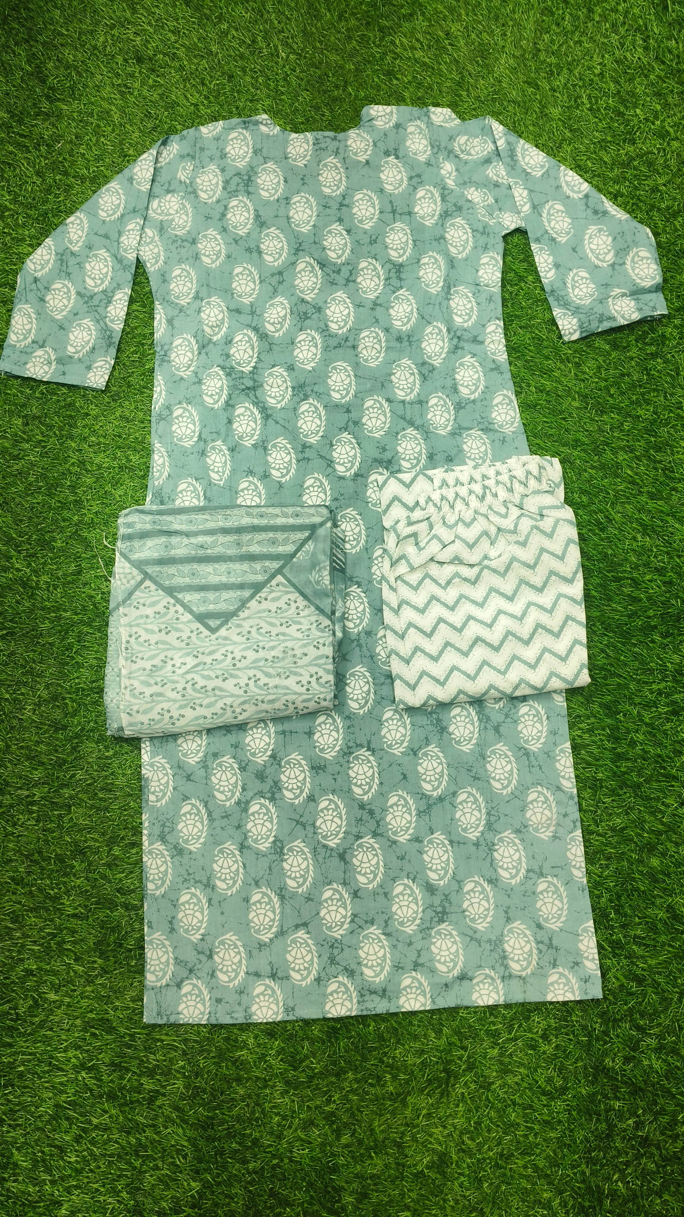 Elegant Sea Green and White Paisley Printed Cotton 3-Piece Kurti Set