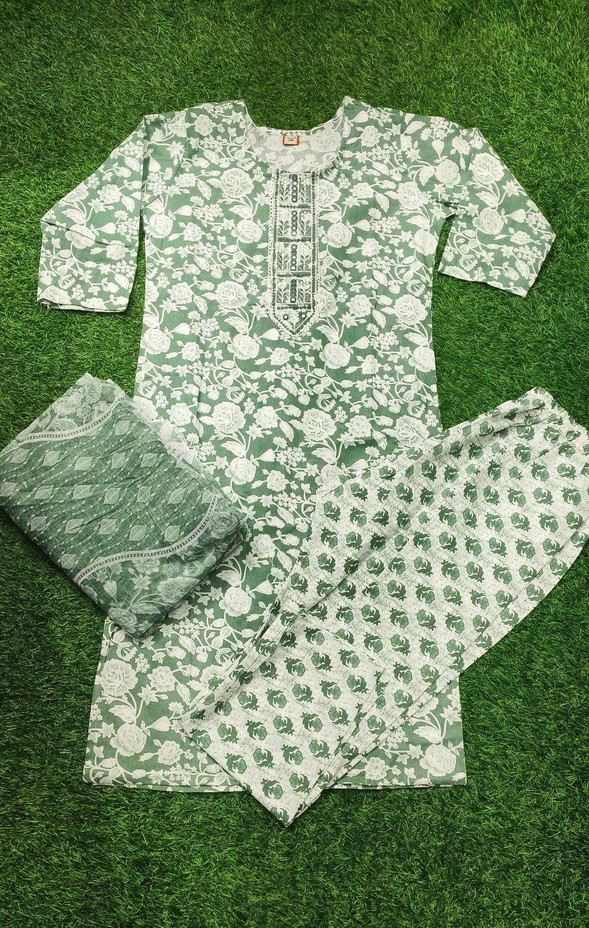 Elegant Green and White Floral Printed Cotton 3-Piece Kurti Set