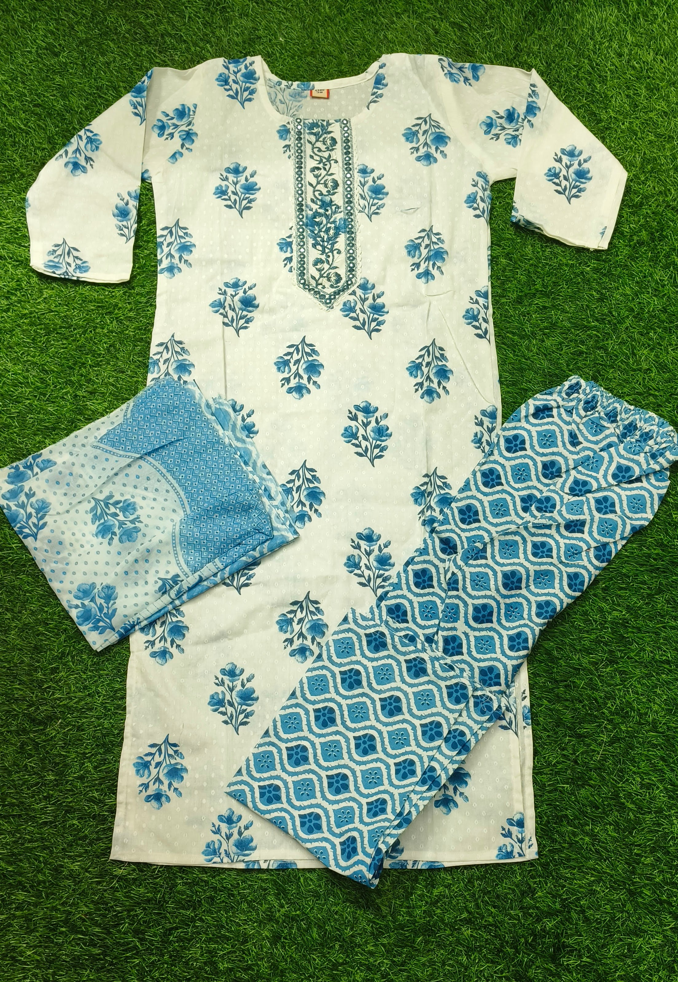 Elegant White and Blue Floral Printed Cotton 3-Piece Kurti Set