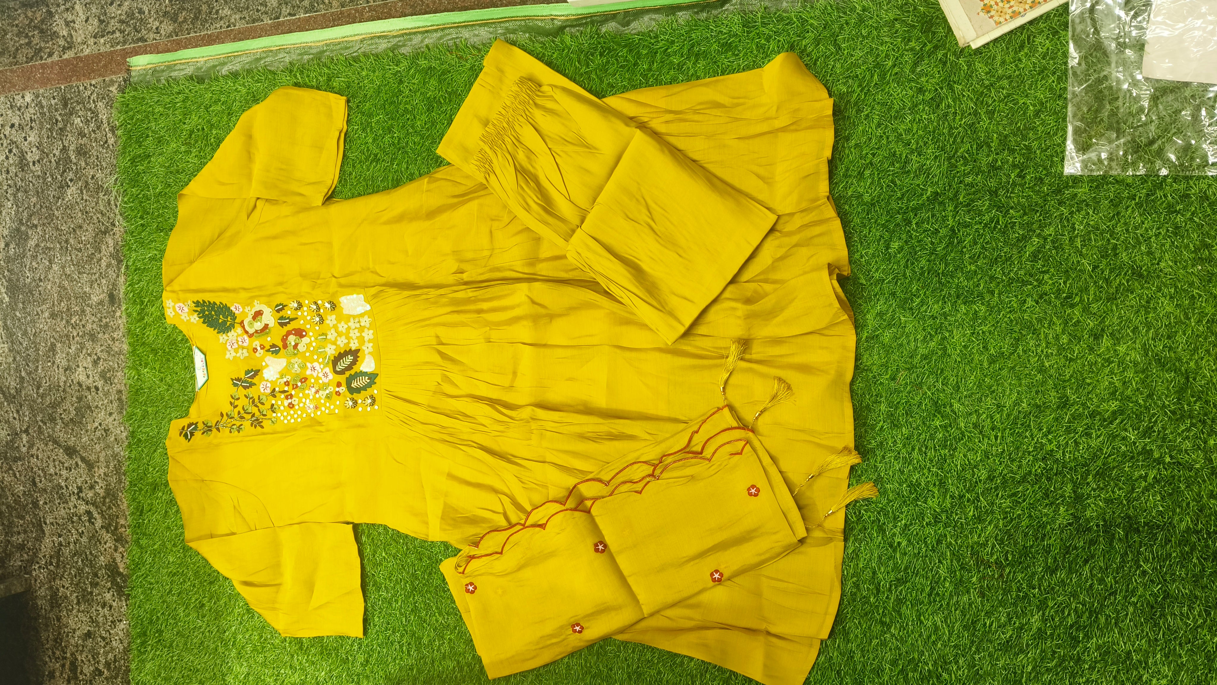 Elegant Olive Green Mull Chanderi Embroidered 3-Piece Kurti Set
