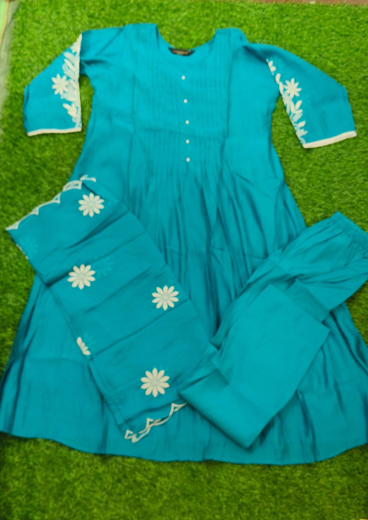 Elegant Teal Blue Mull Chanderi Embroidered 3-Piece Kurti Set