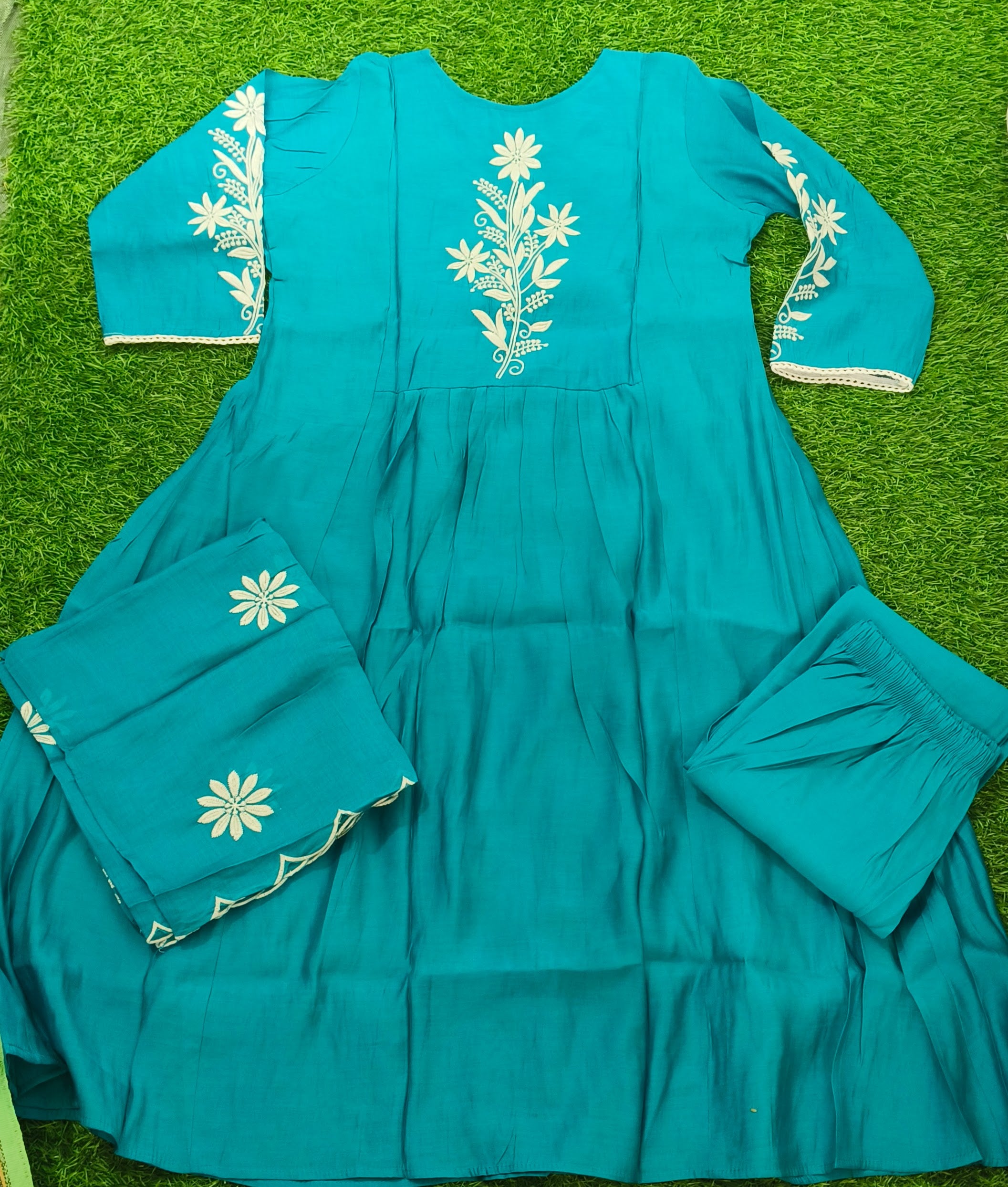 Elegant Teal Blue Mull Chanderi Embroidered 3-Piece Kurti Set