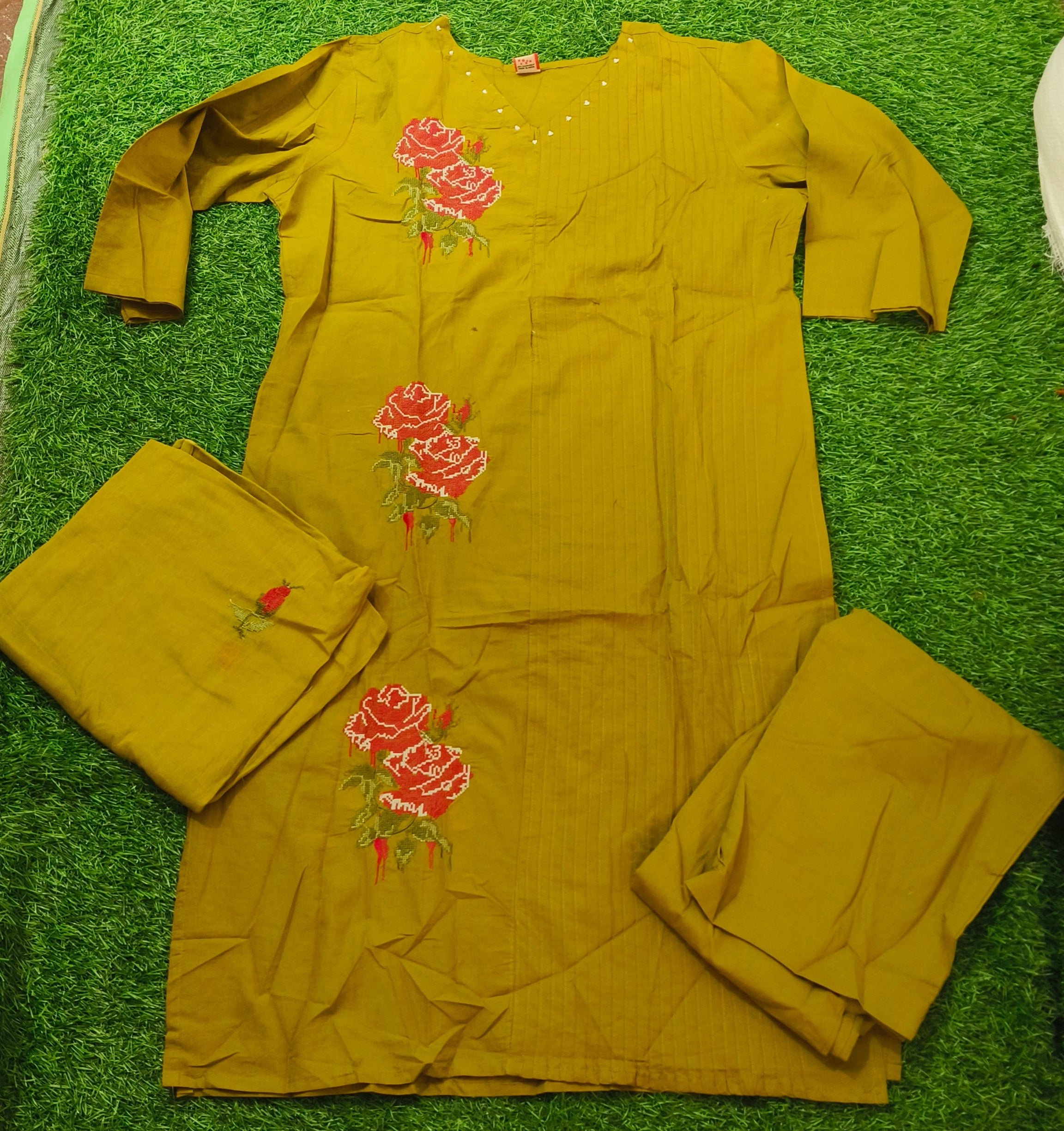 Elegant Olive Green Floral Embroidered Cotton 3-Piece Kurthi Set