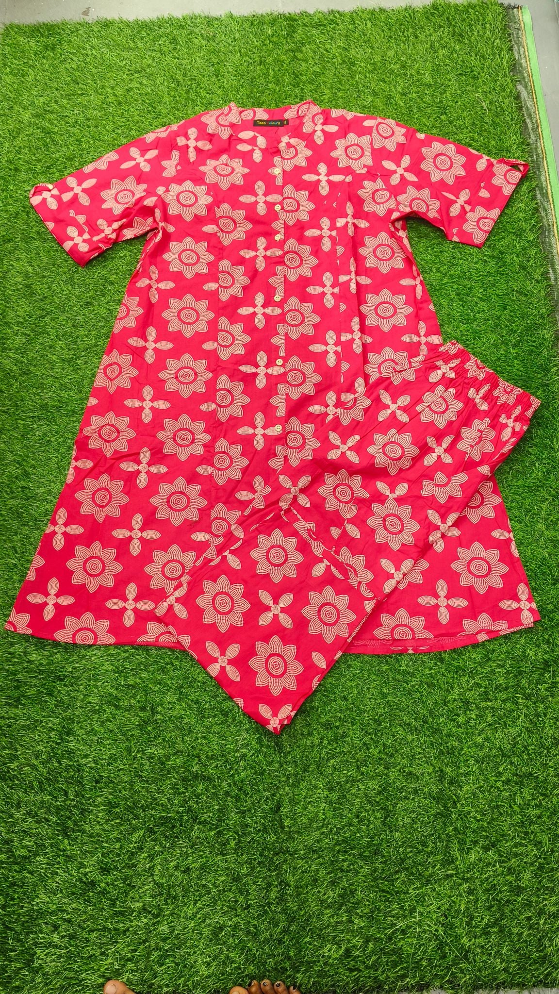 Women's Premium Rani Pink Cotton Floral Print 2-Piece KurtiSet with Chinese Collar, Front Open Buttons, A-Line Princess Cut Top & Straight Pant