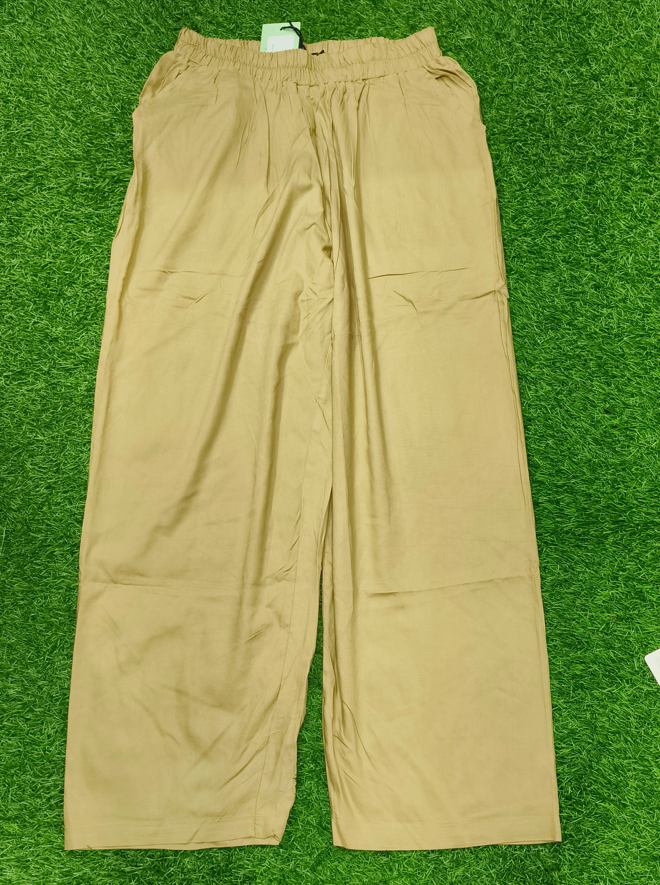 Cream Solid Wide-Leg Palazzo with Pockets