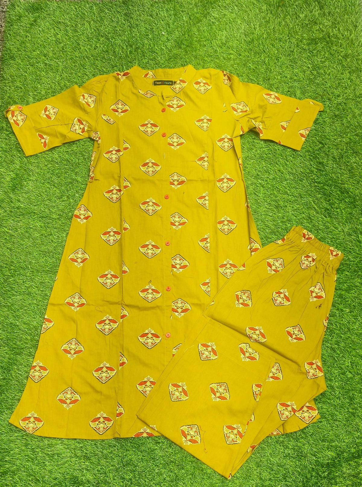 Women's Premium Olive Green Cotton Printed 2-Piece KurtiSet with Chinese Collar, Front Open Buttons, A-Line Princess Cut Top & Straight Pant