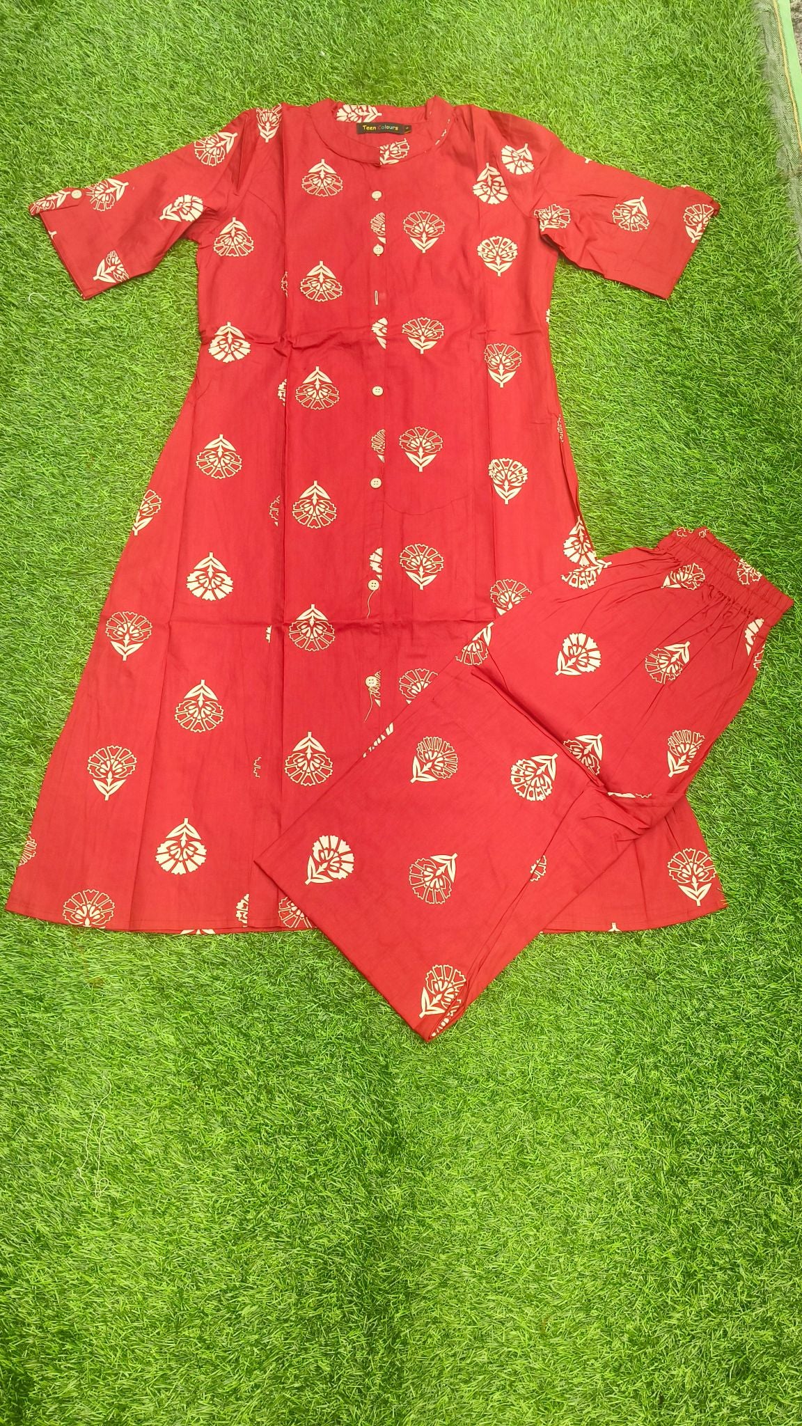 Women's Premium Maroon Cotton Floral Print 2-Piece KurtiSet with Chinese Collar, Front Open Buttons, A-Line Princess Cut Top & Straight Pant
