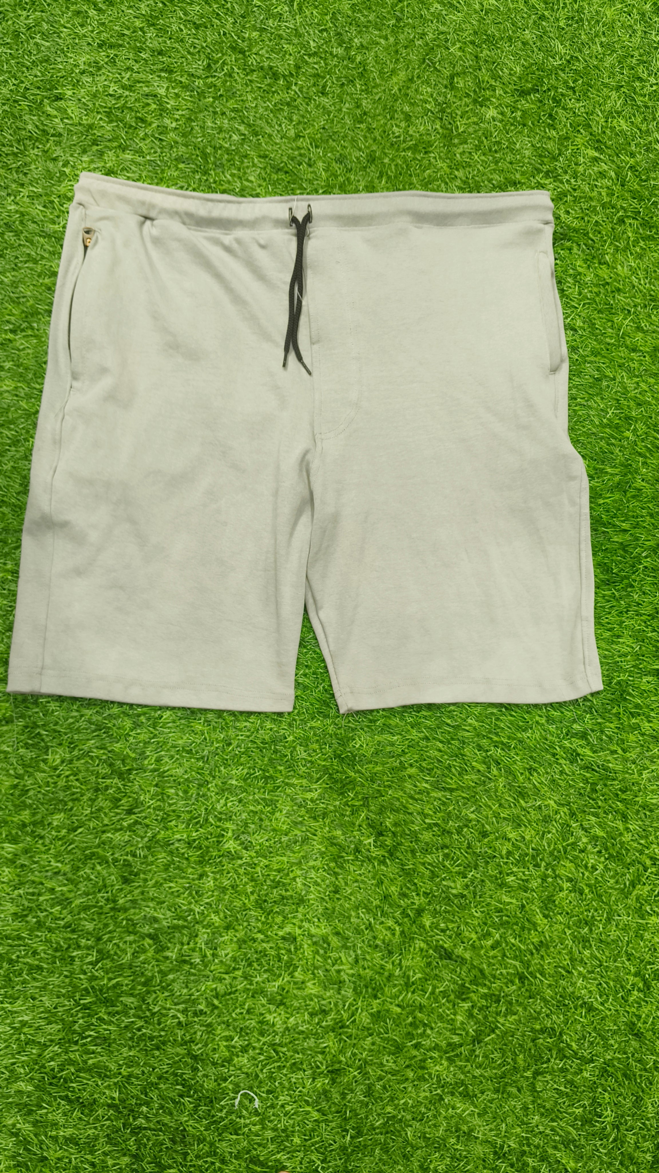 Men's Light Grey Knitted Comfort Shorts with Zipper Pockets and Adjustable Waist
