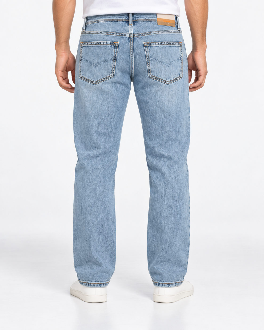 Men’s Light Blue Washed Straight Fit Jeans