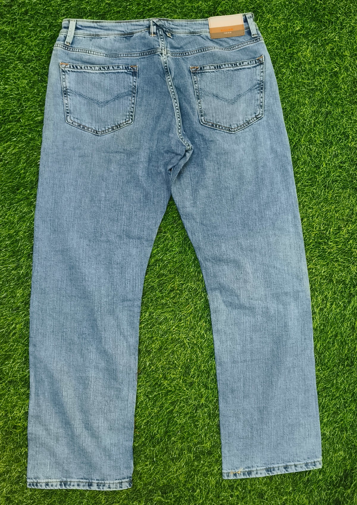 Men’s Light Blue Washed Straight Fit Jeans