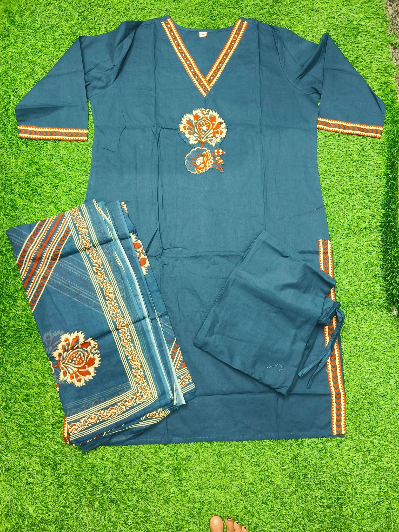 Women's Navy Blue Straight Fit 3-Piece Kurti Set with Mirror Work Neckline