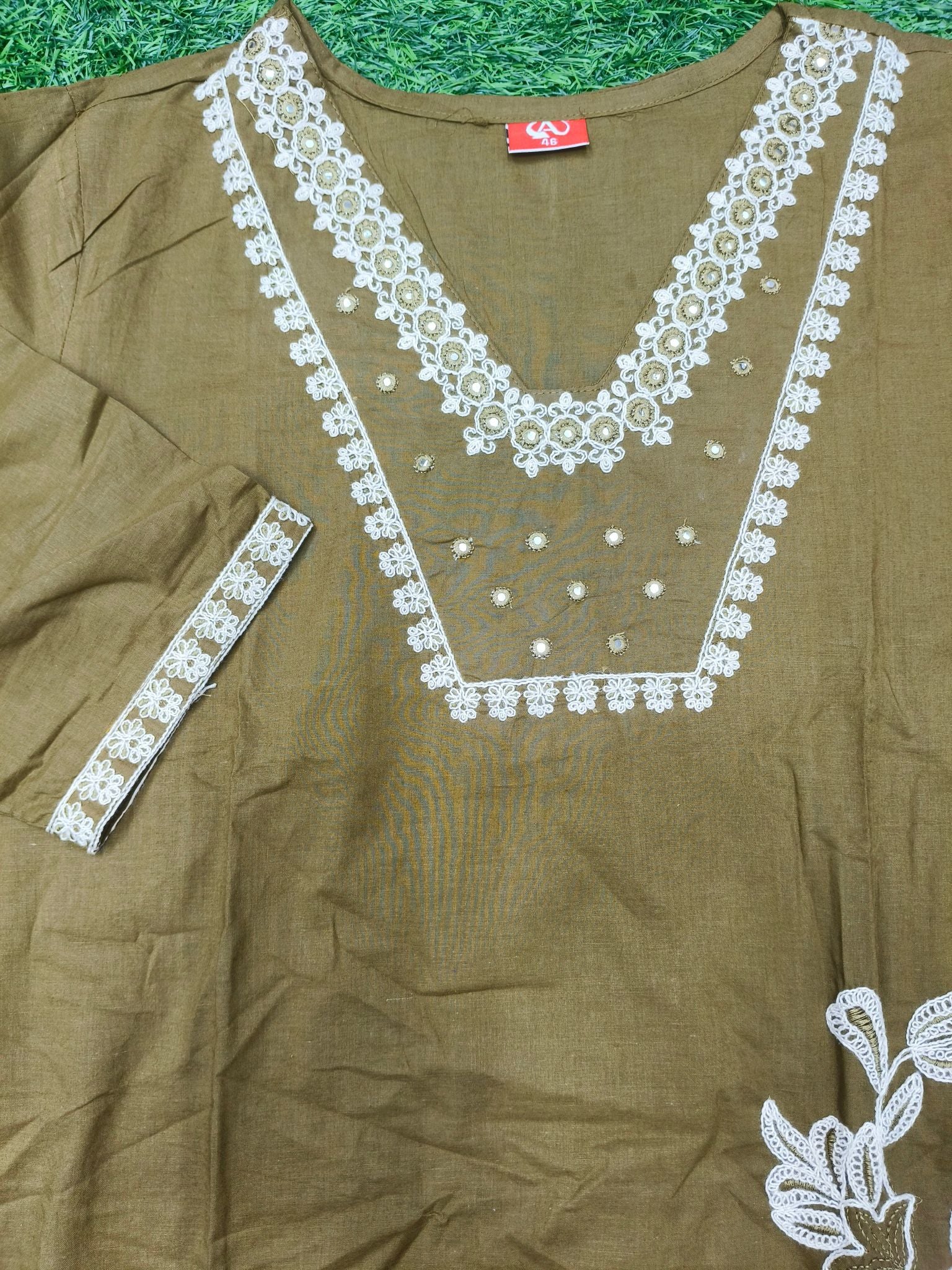 Women's Designer Olive Green 3-Piece Kurti Set with V-Neck and 3/4 Sleeves