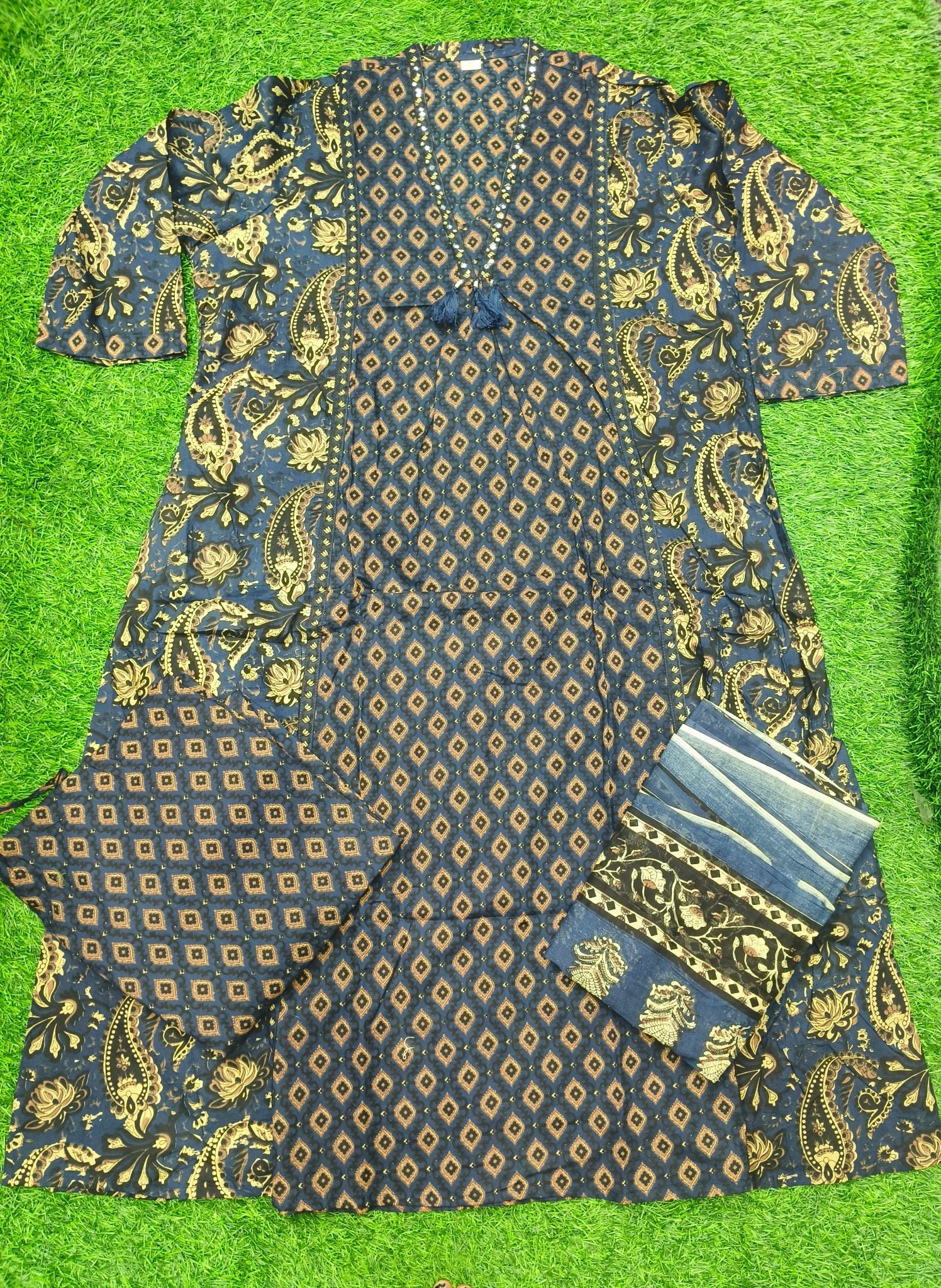 Women's Light Navy Blue Ethnic 3-Piece Kurti Set with embroidery work