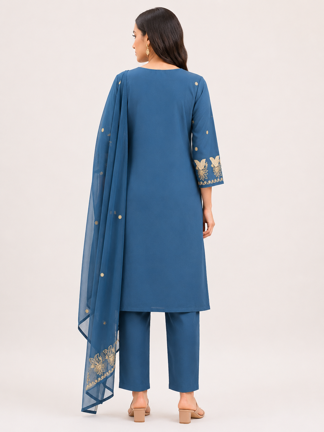 Women's Teal Blue Ethnic 3-Piece Kurti Set with V-Slit, Embroidered Border and 3/4 Sleeves