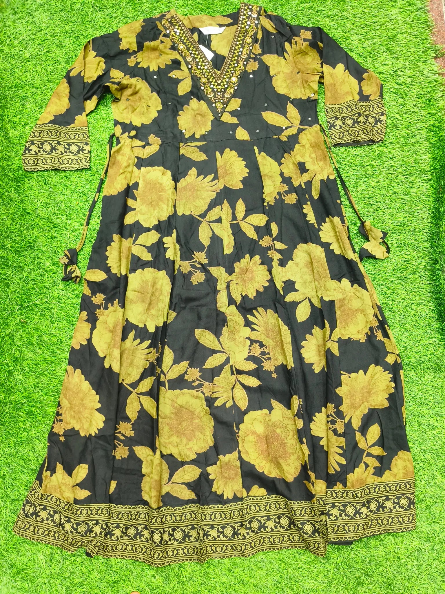 Women's Mirror Work and Embroidered Deep V-Neck Anarkali Kurti