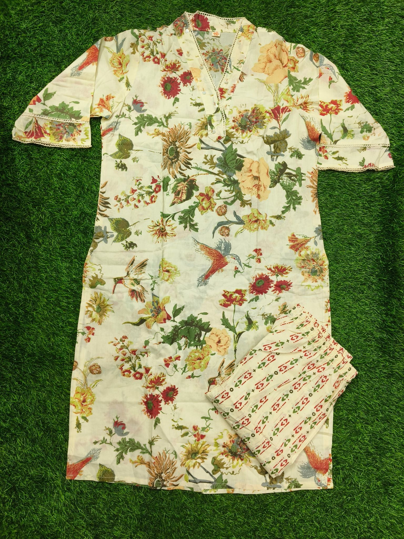 Women's Cream 2-Piece Kurti with Colorful Floral Print and Lace Trim V-Neck