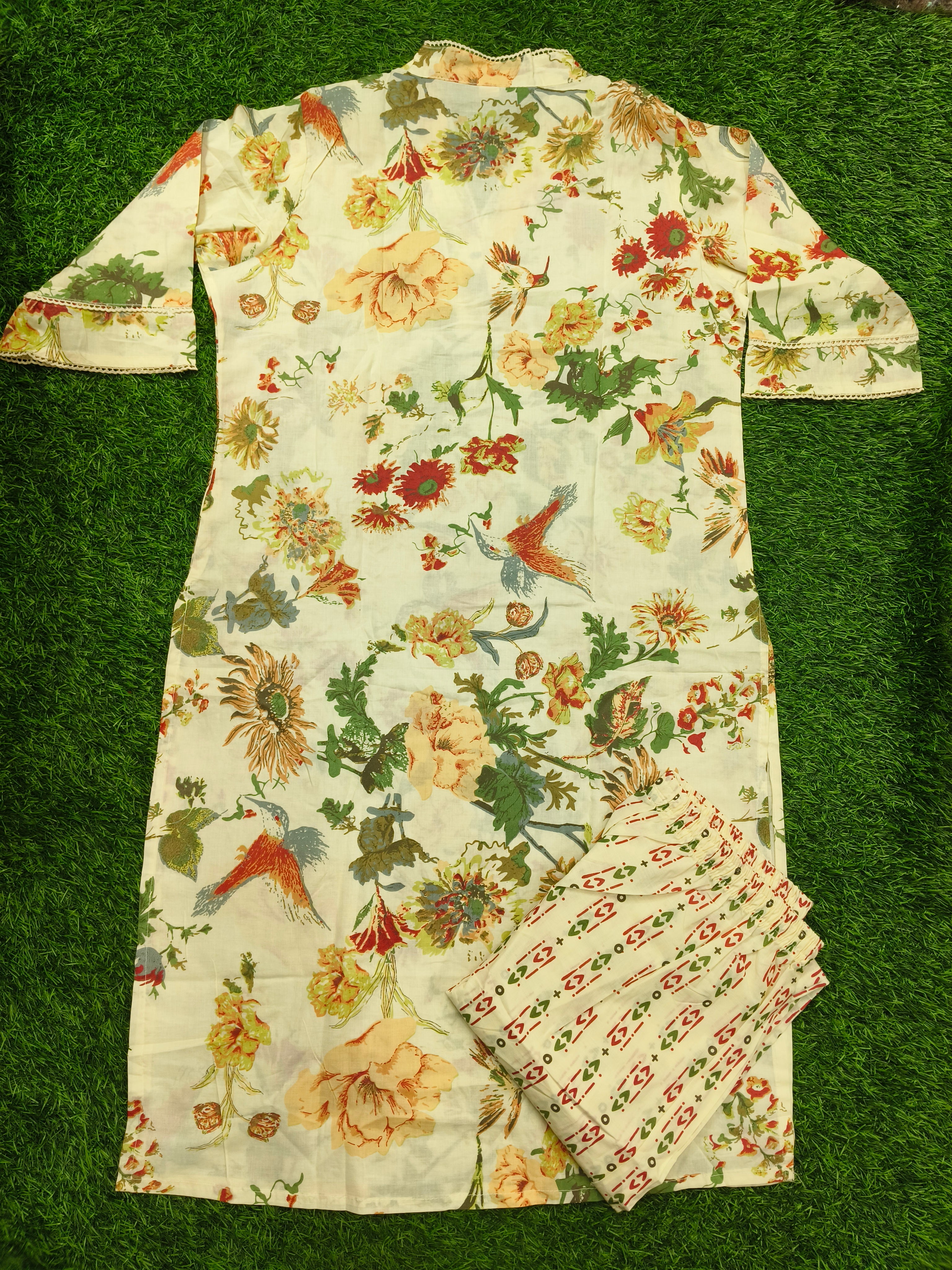 Women's Cream 2-Piece Kurti with Colorful Floral Print and Lace Trim V-Neck