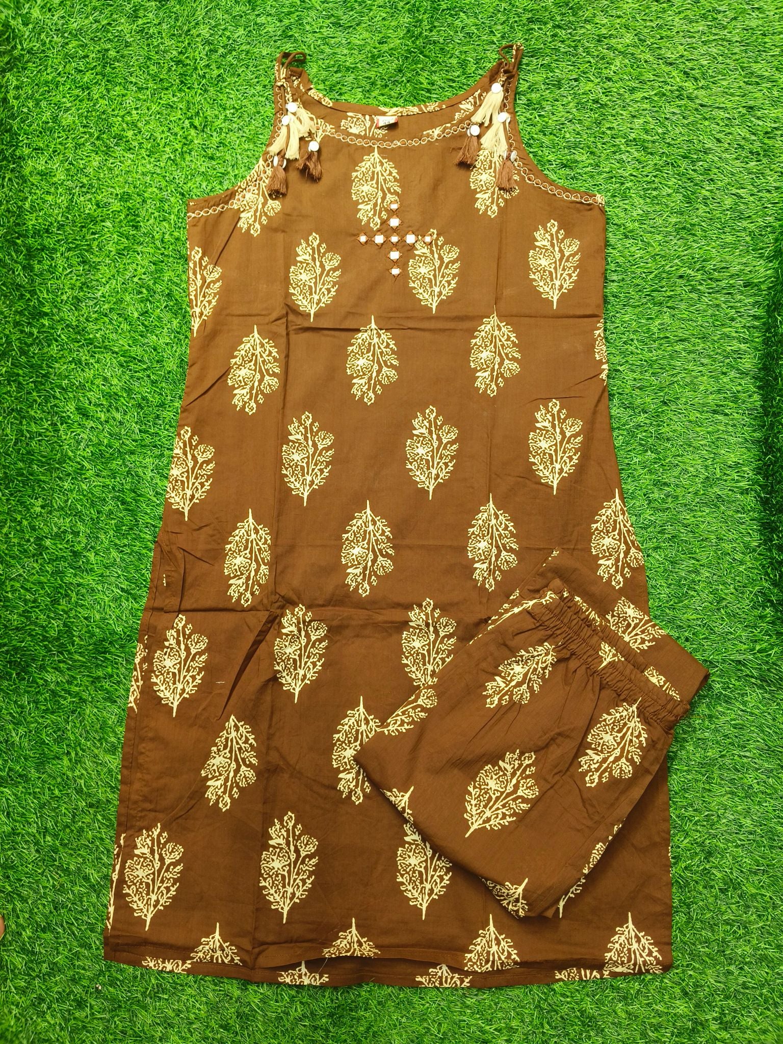 Women's Designer Brown Sleeveless Floral Print 2-Piece Kurti Set