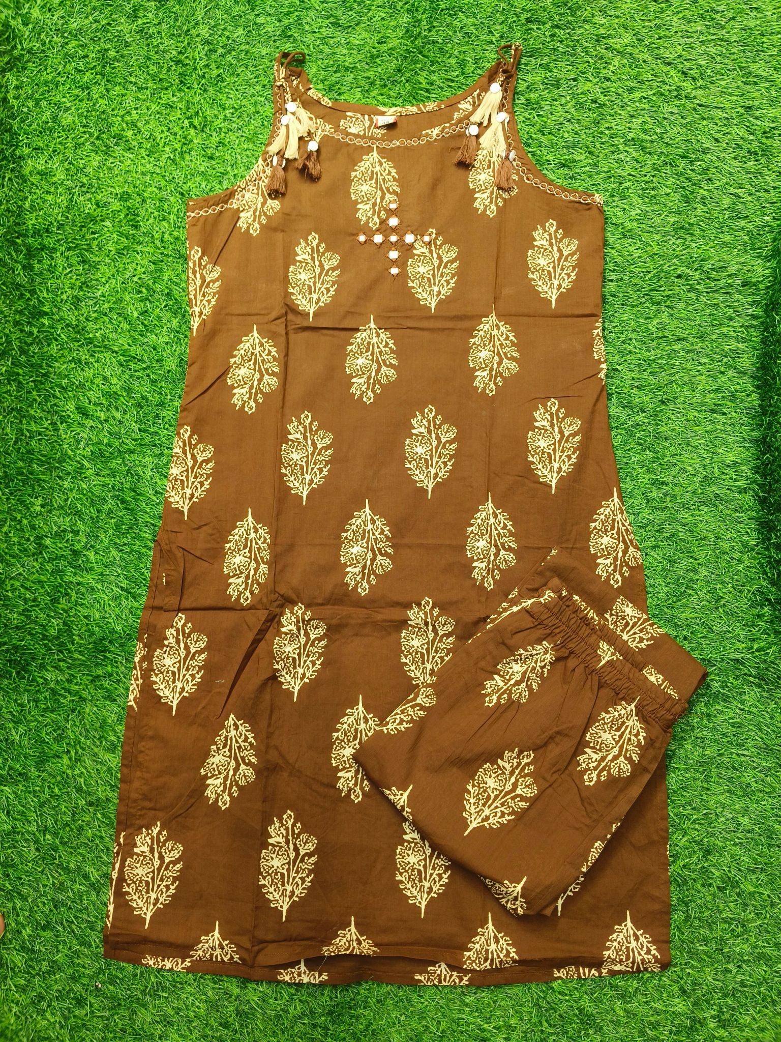 Women's Designer Brown Sleeveless Floral Print 2-Piece Kurti Set