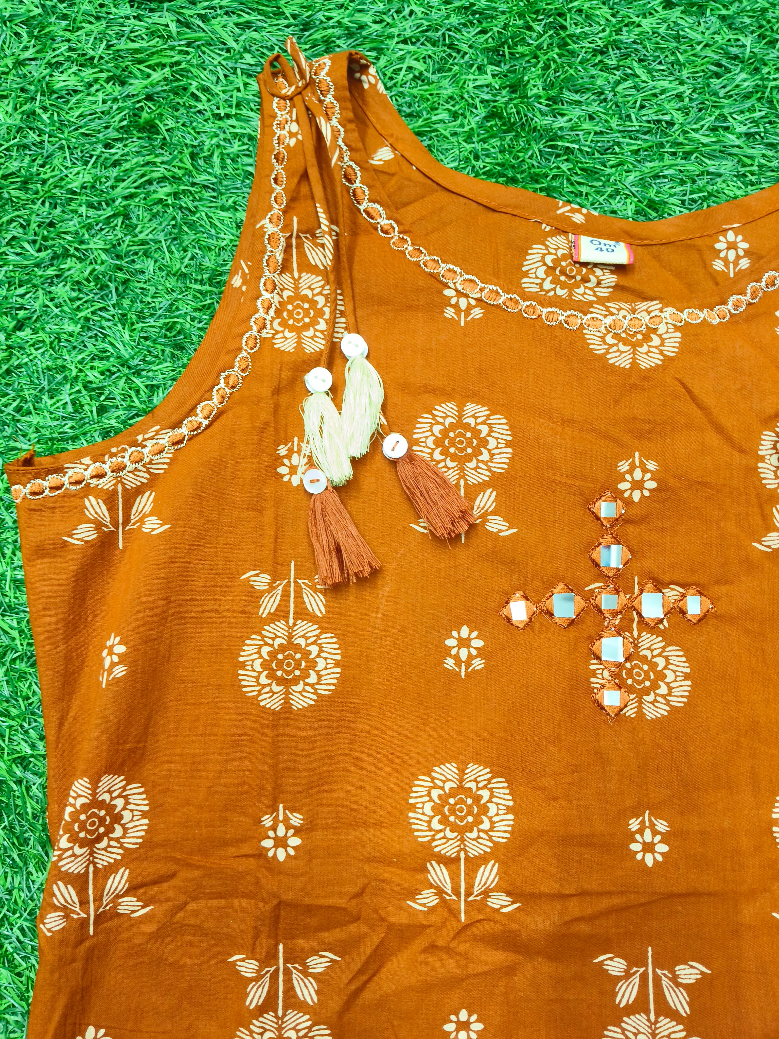 Women's Rust Orange Sleeveless 2-Piece Kurti with Floral Print and Decorative Neckline