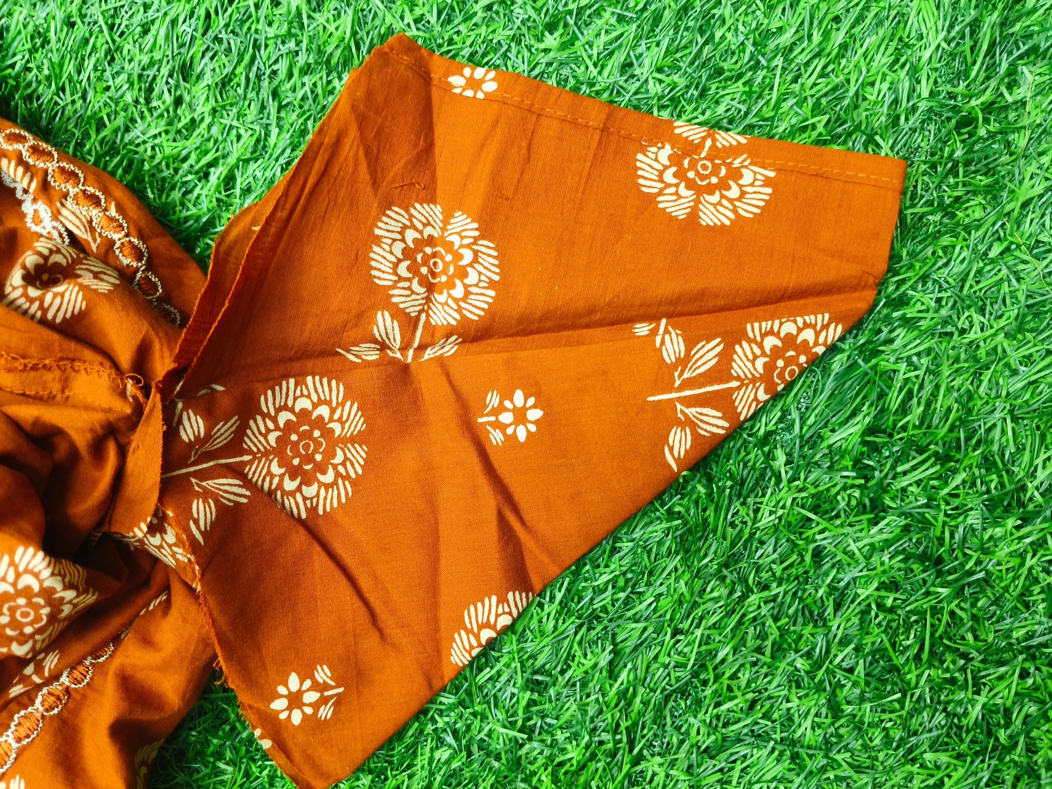 Women's Rust Orange Sleeveless 2-Piece Kurti with Floral Print and Decorative Neckline