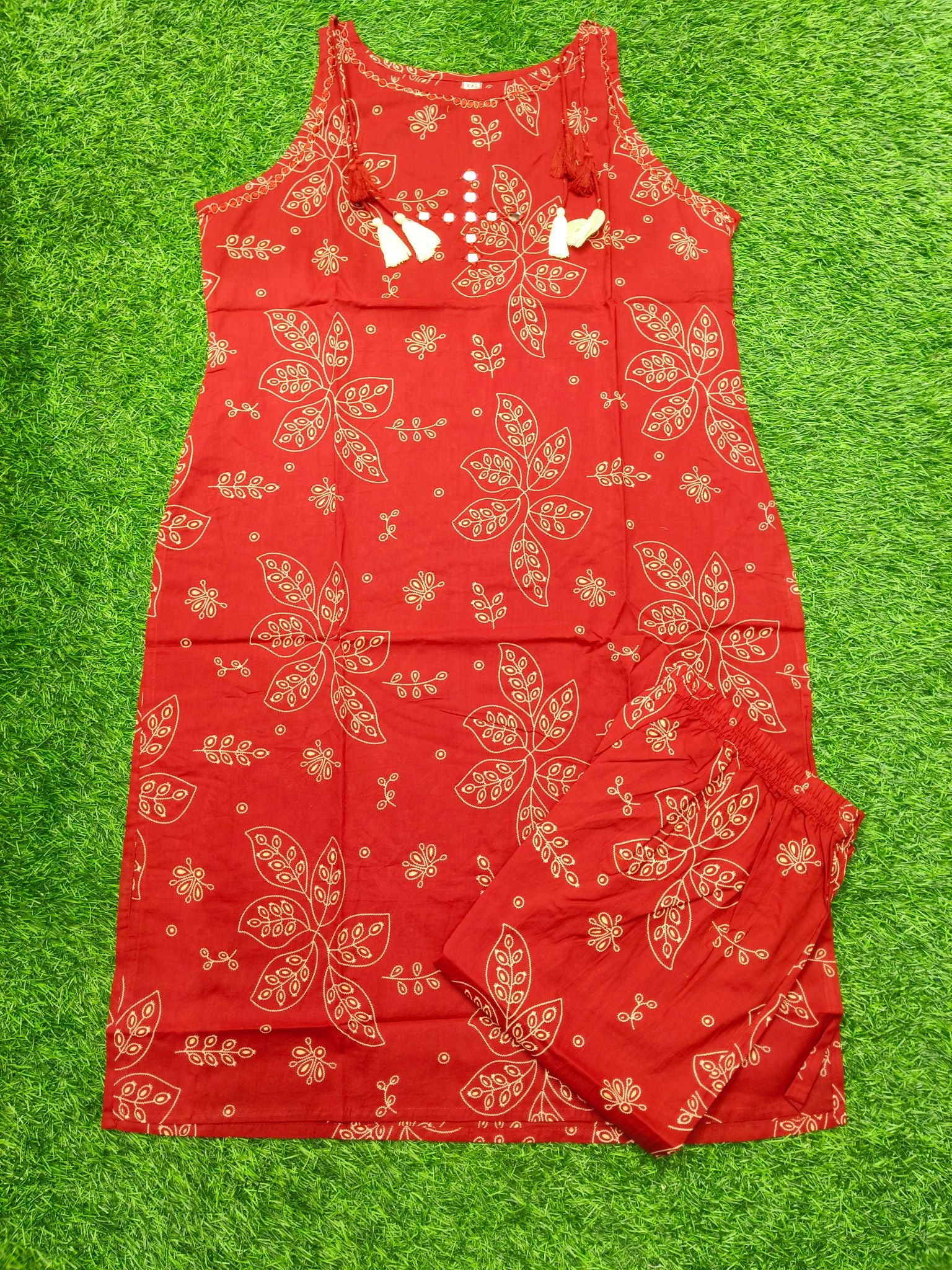Women's Elegant Thick Red 2-Piece Kurti with Decorative Neckline
