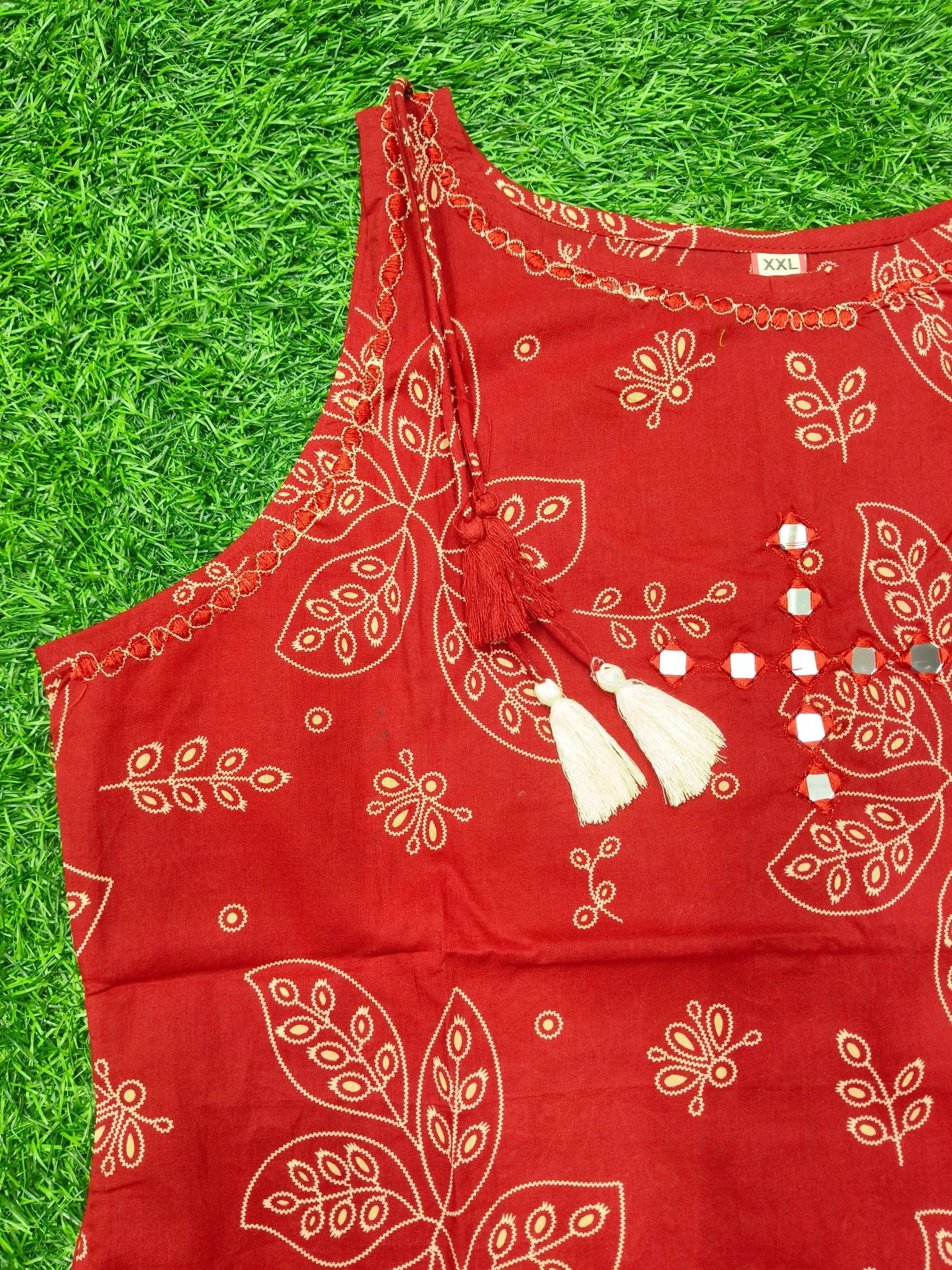 Women's Elegant Thick Red 2-Piece Kurti with Decorative Neckline