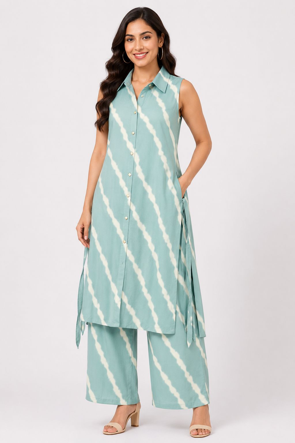 Women's Greenish Blue Sleeveless Kurti Co-Ord Set with Spread Collar Design