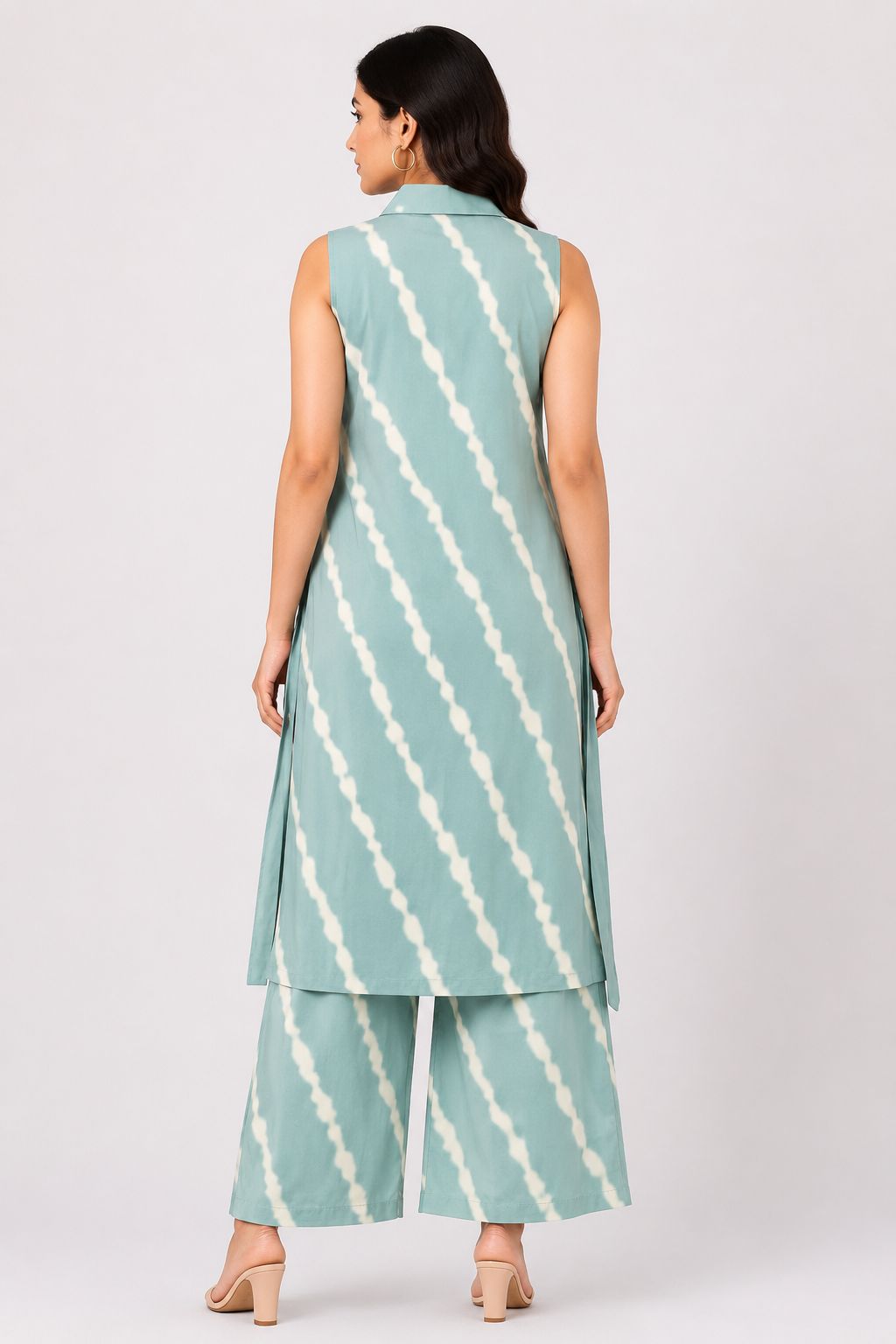 Women's Greenish Blue Sleeveless Kurti Co-Ord Set with Spread Collar Design
