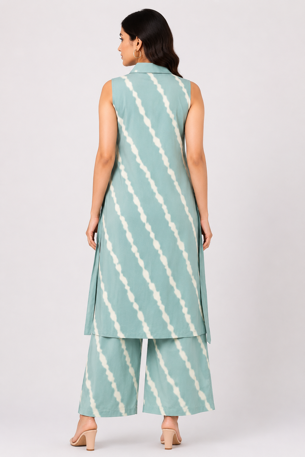 Women's Greenish Blue Sleeveless Kurti Co-Ord Set with Spread Collar Design