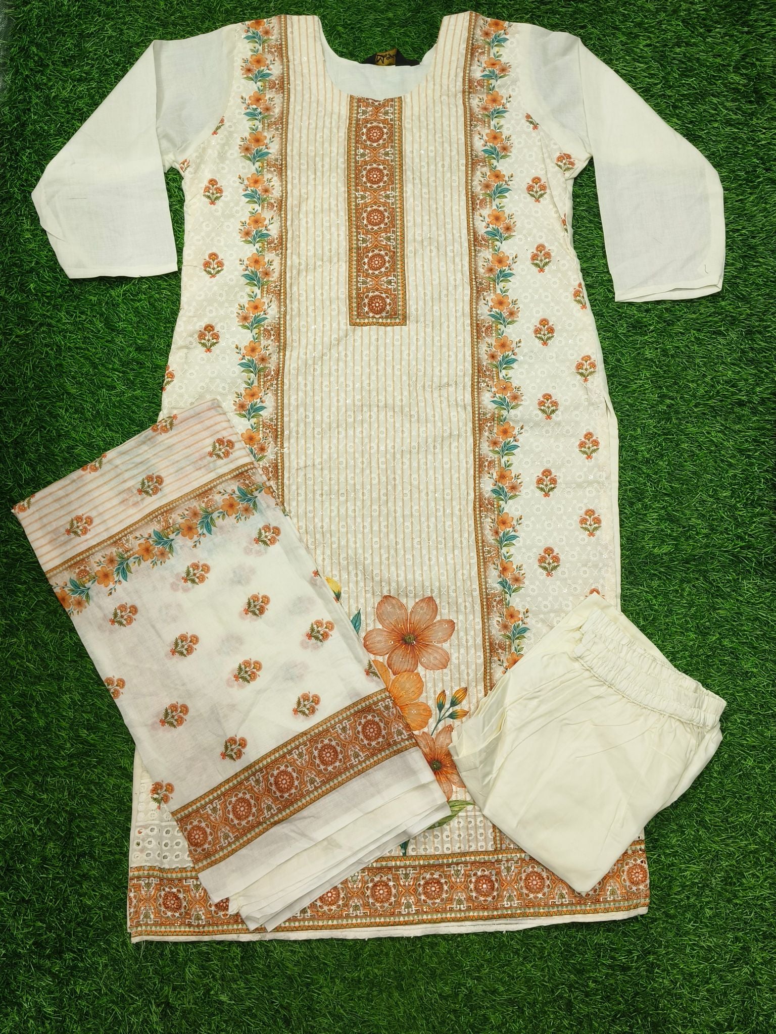 Women's Cream Ethnic 3-Piece Kurti Set with Floral Print and 3/4 Sleeves