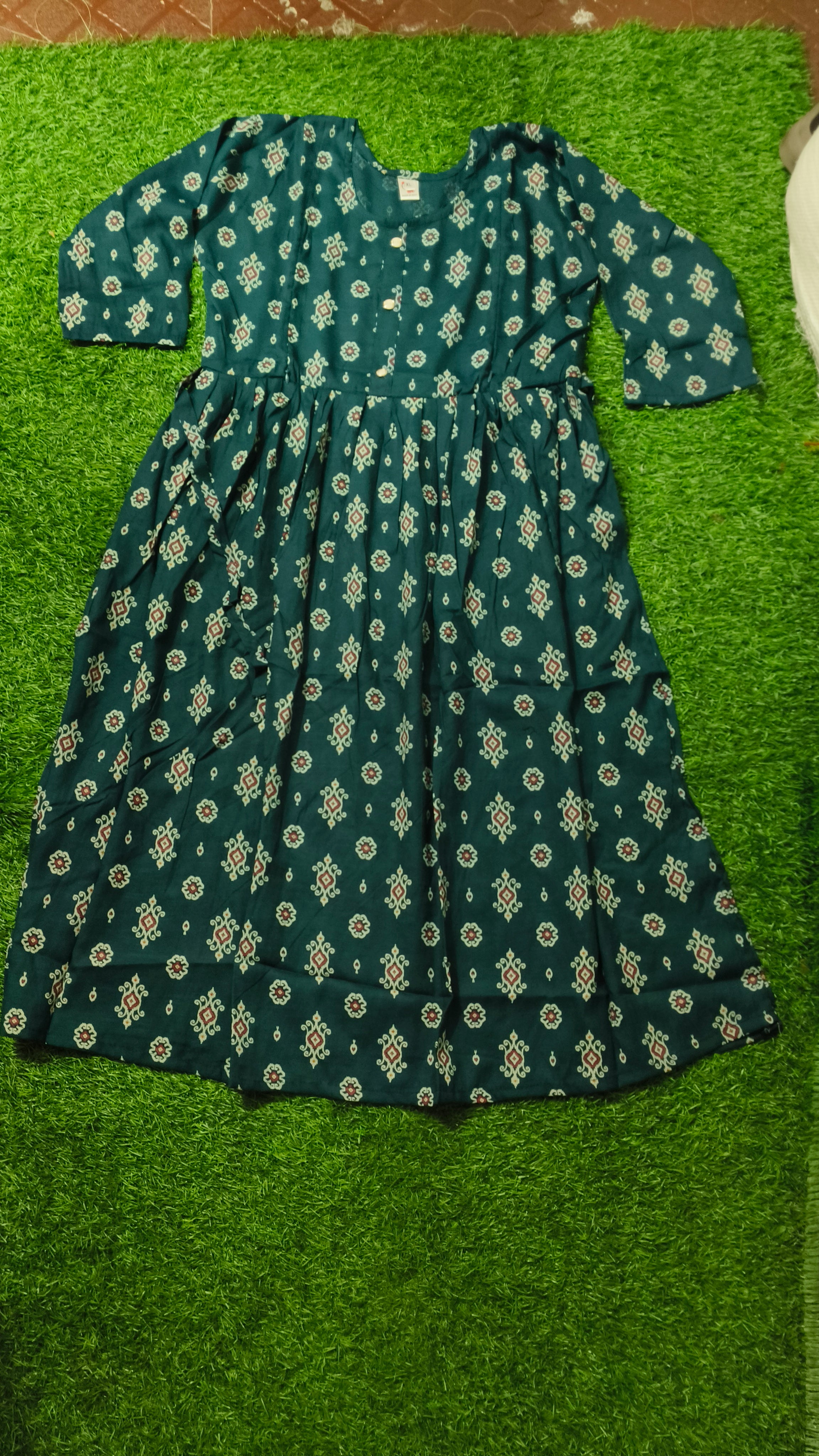 Heavy Two-Tone Print Green & white Rayon Feeding Kurti with Adjustable Waist Tie