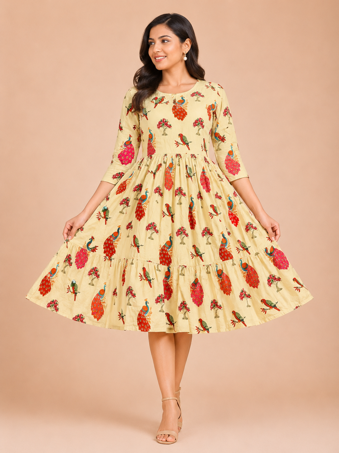 Women's Cream Paisley Print Two-Step Umbrella Top with V-Neck