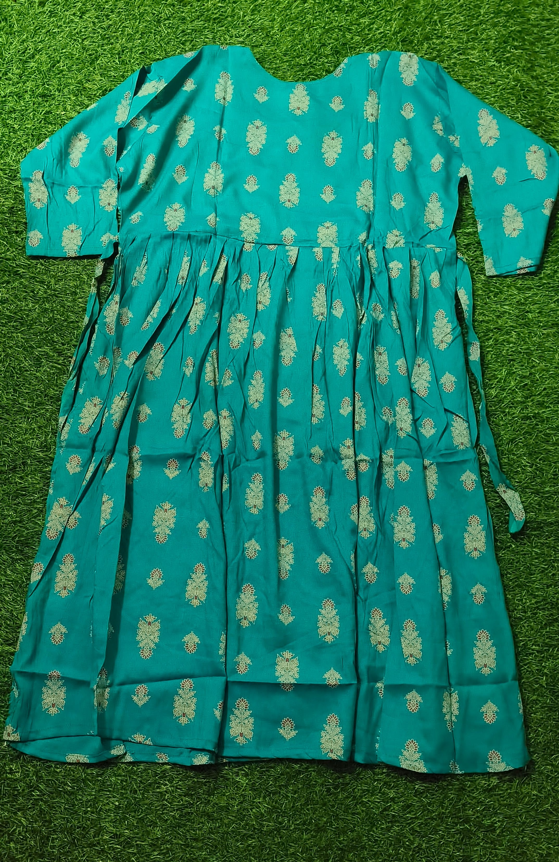 Elegant Green Printed Single Piece Kurti with Front Buttons and Waist Tie