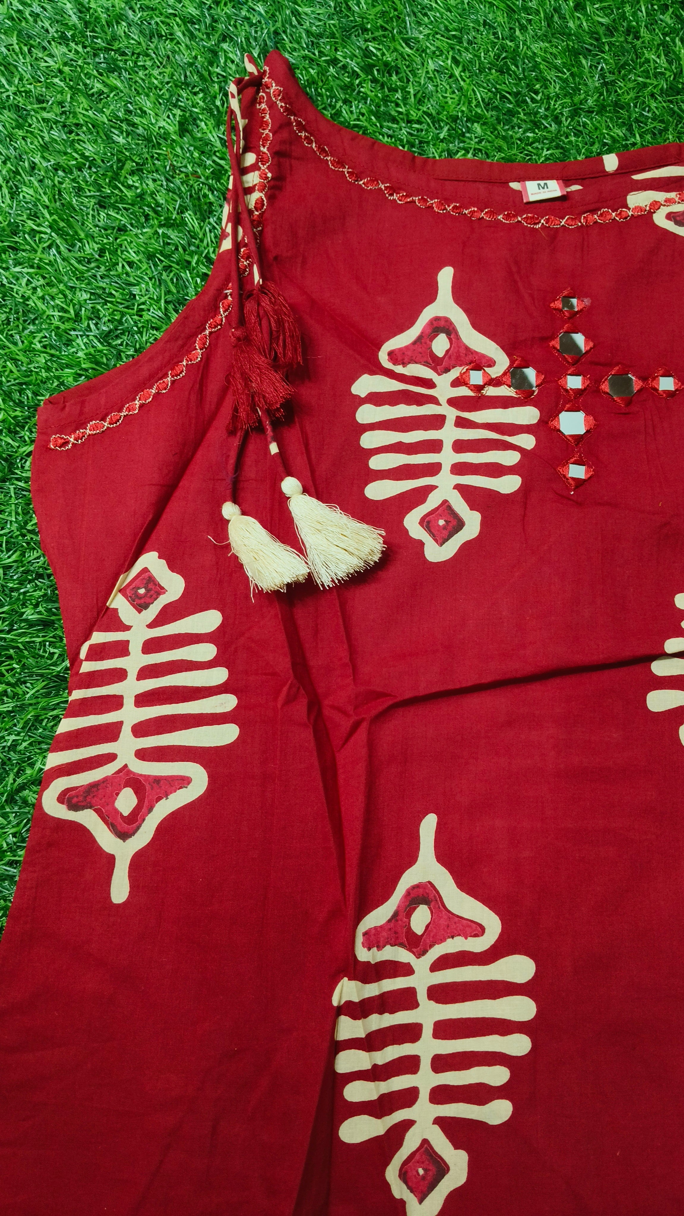 Elegant Maroon and Off-White Abstract Motif Cotton Sleeveless 2-Piece Kurti Set