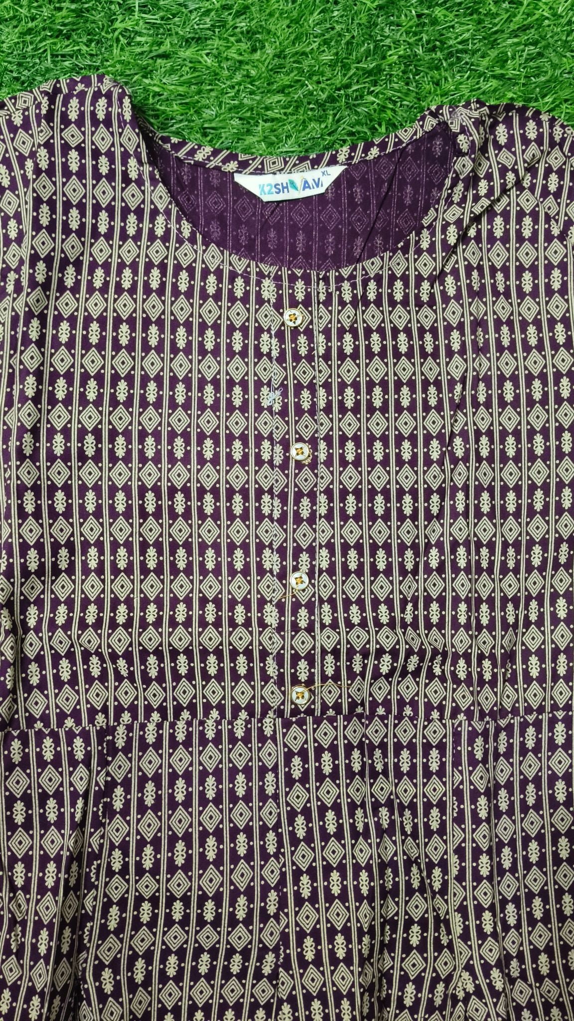 Elegant Plum Geometric Print Single Piece Kurti with Front Buttons
