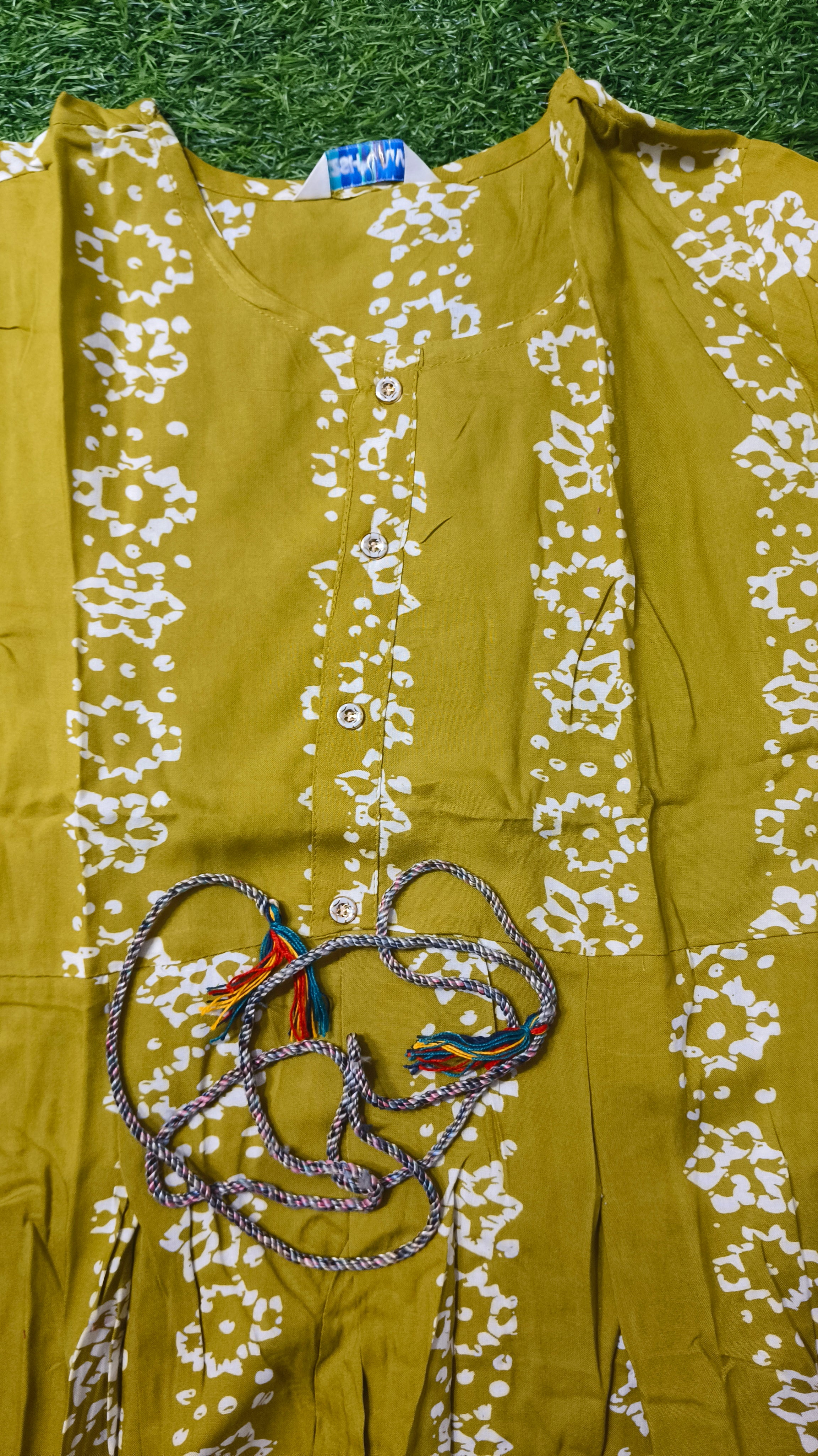 Elegant Dark olive & white green Printed Single Piece Kurti with Front Buttons and Waist Tie