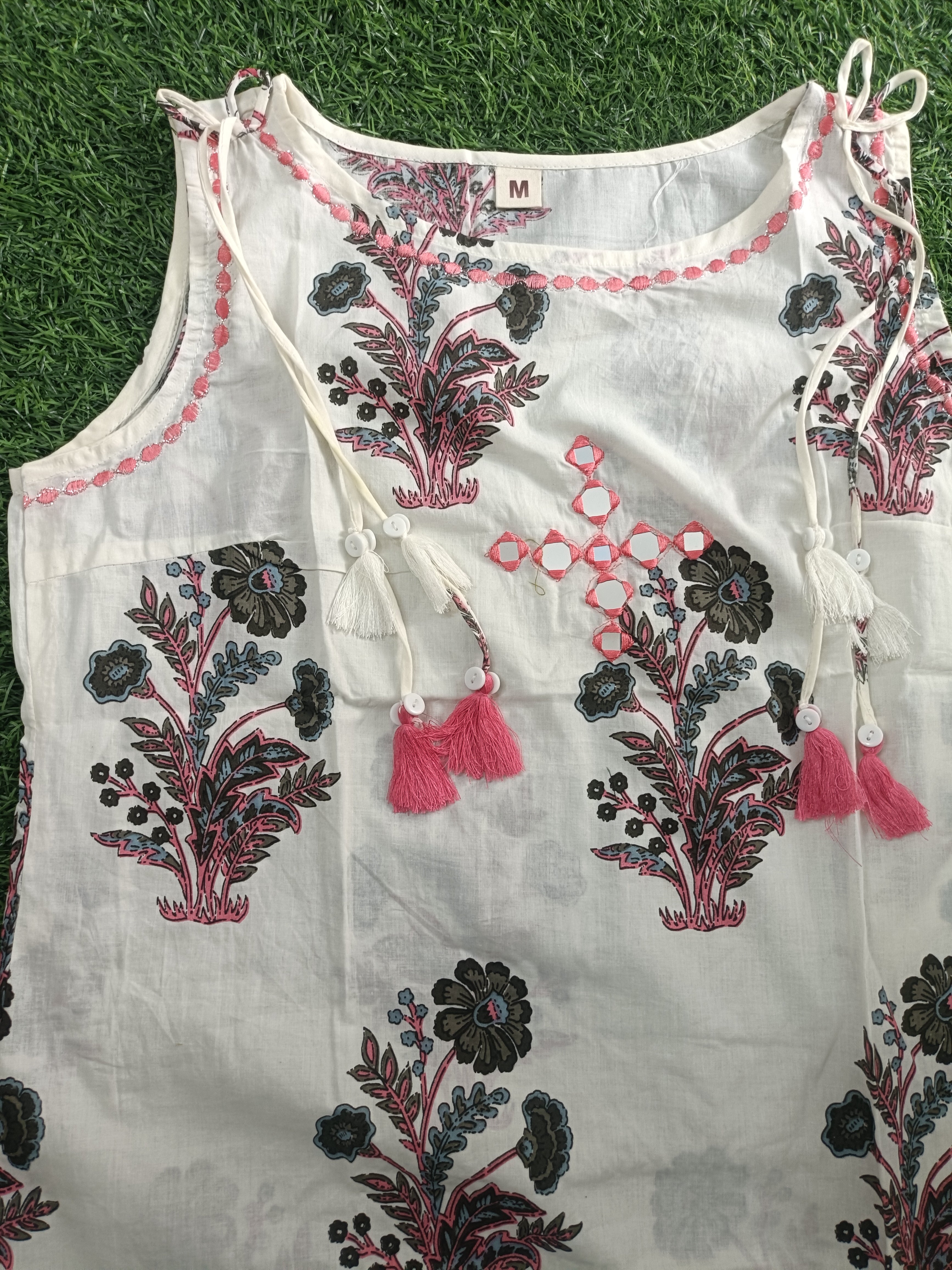 Elegant Off-White Block-Print Sleeveless 2-Piece Cotton Set