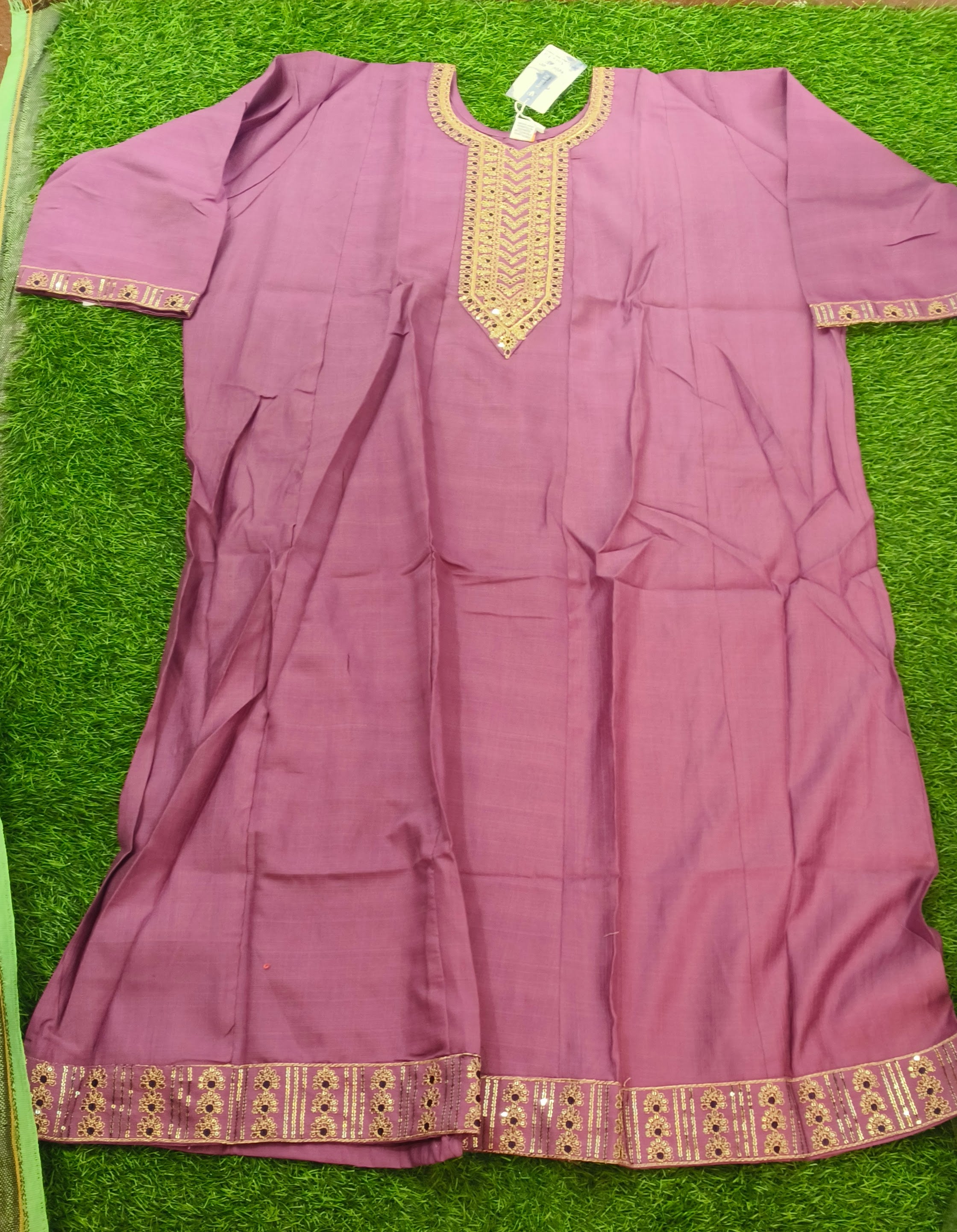 Elegant Mauve Embroidered Single Piece Kurti
