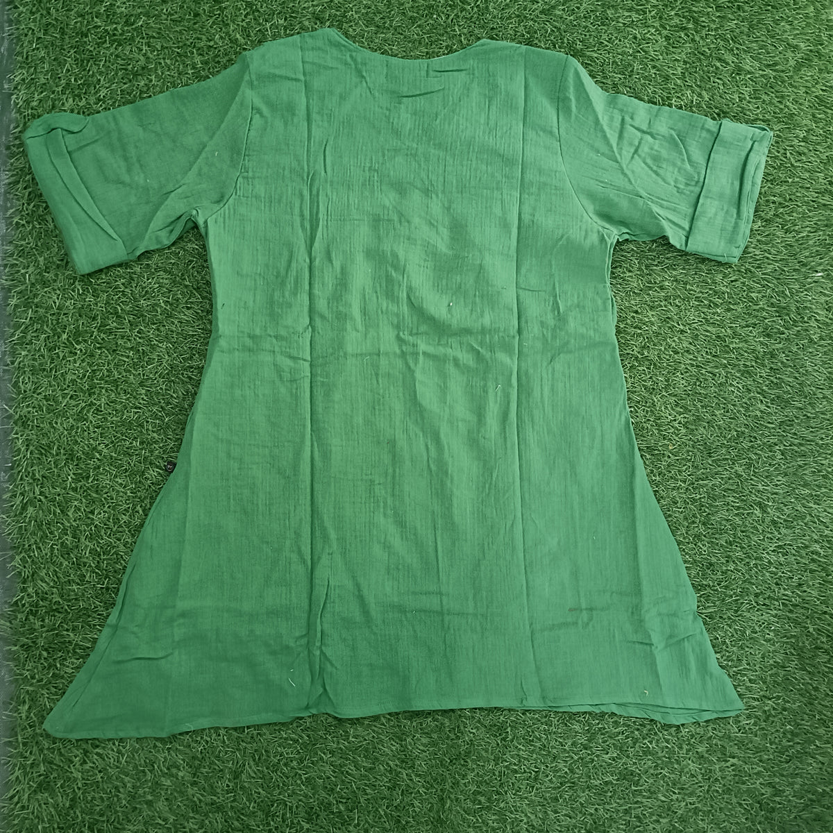 Teen Colours Solid Green Casual Cotton Kurti / Tunic