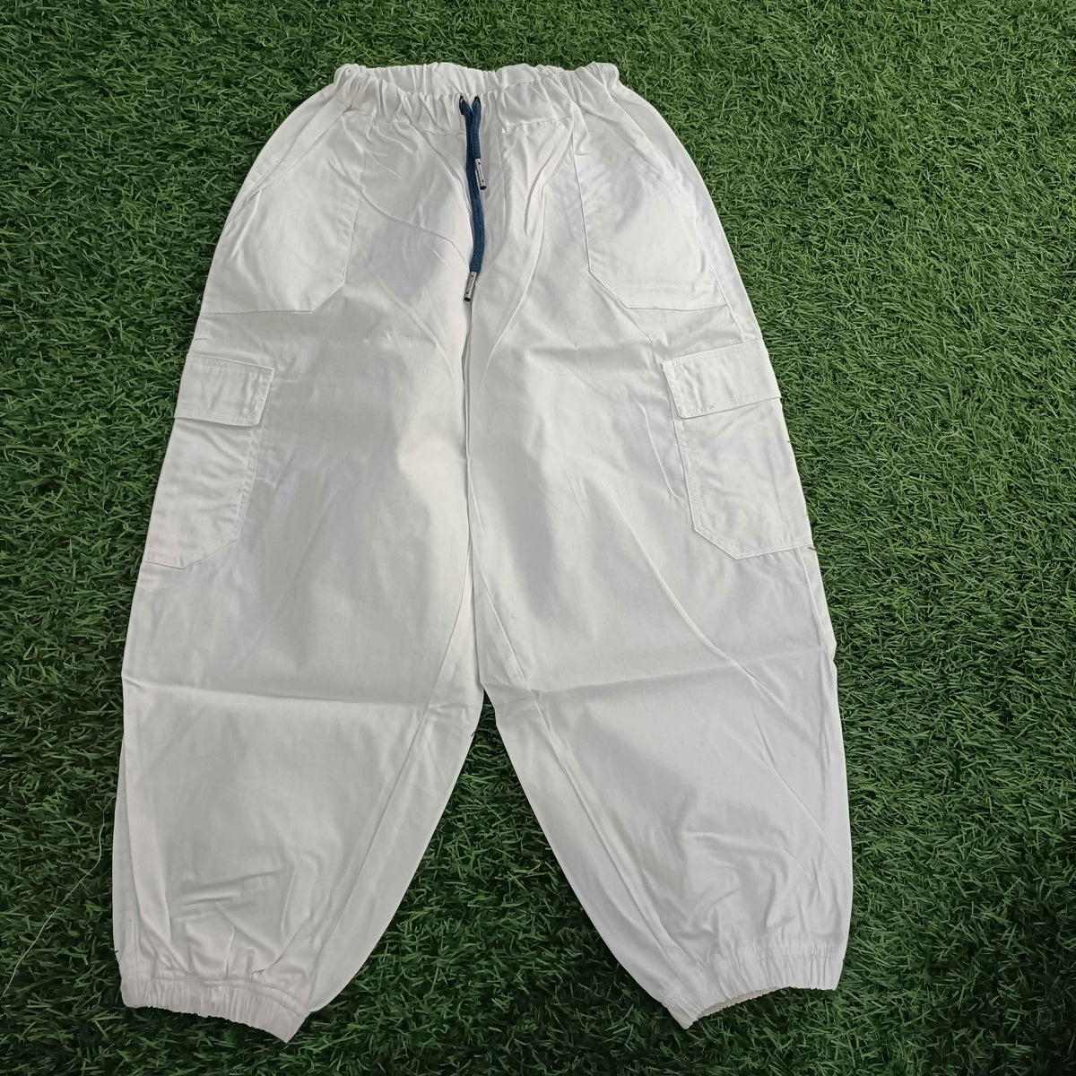 Boys White Baggy Fit 6 Pocket Cargo Jogger Pant