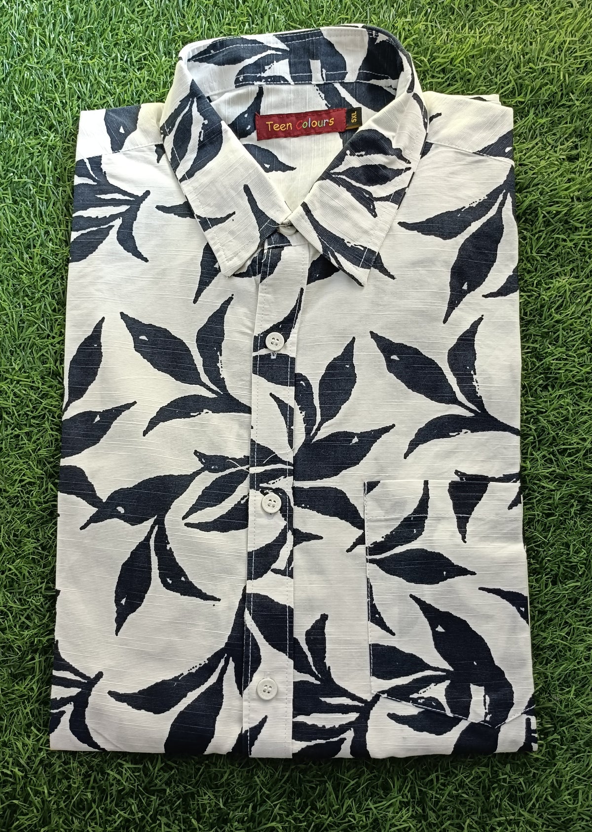 Men's White & Navy Blue Leaf Printed Full Sleeve Cotton Shirt